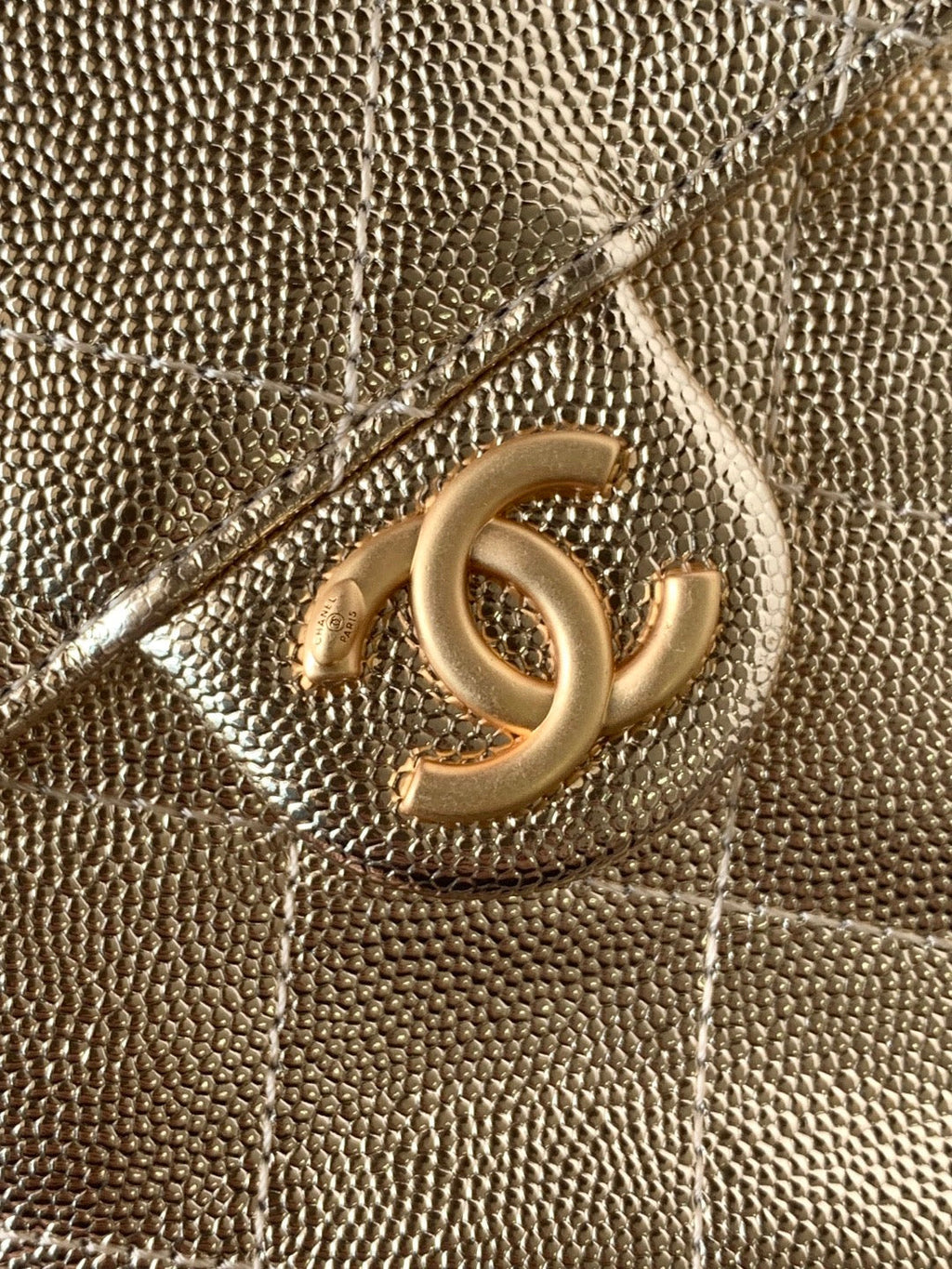CC 25 Hobo Bag 26cm Gold Metallic Grained Calfskin