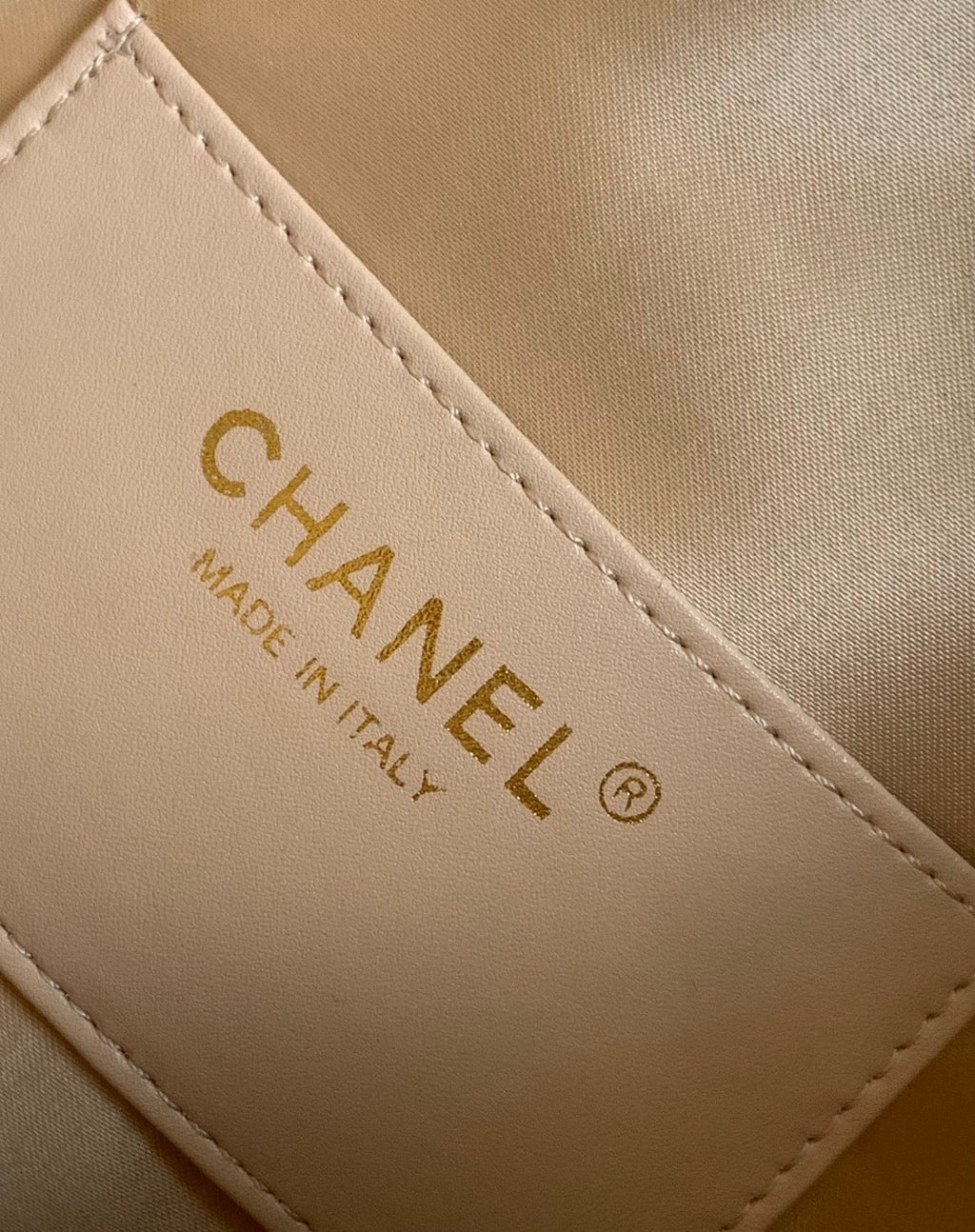 CC 25 Hobo Bag 26cm Gold Metallic Grained Calfskin