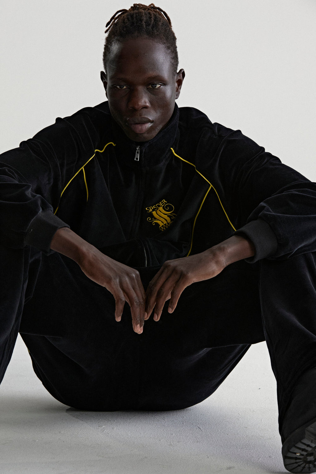 OUTLINE VELOUR TRACK JACKET
