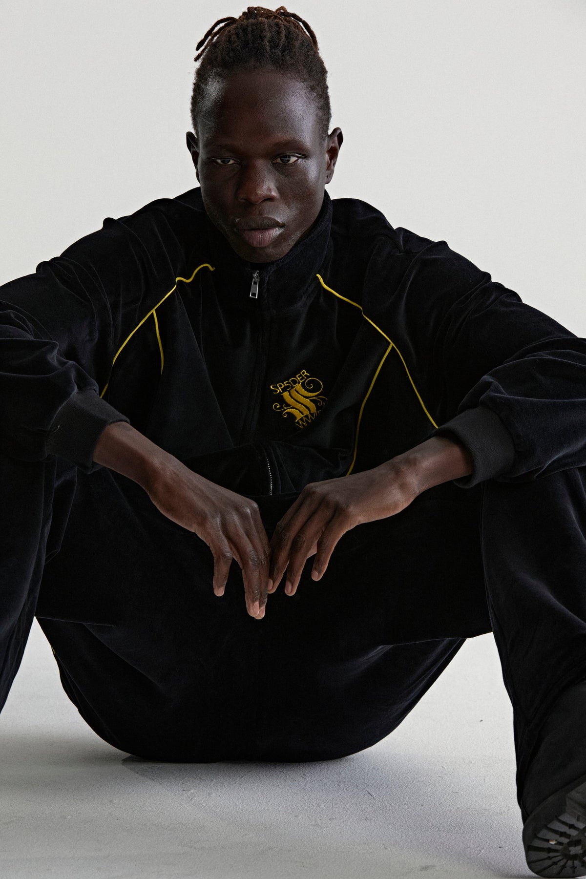 OUTLINE VELOUR TRACK JACKET