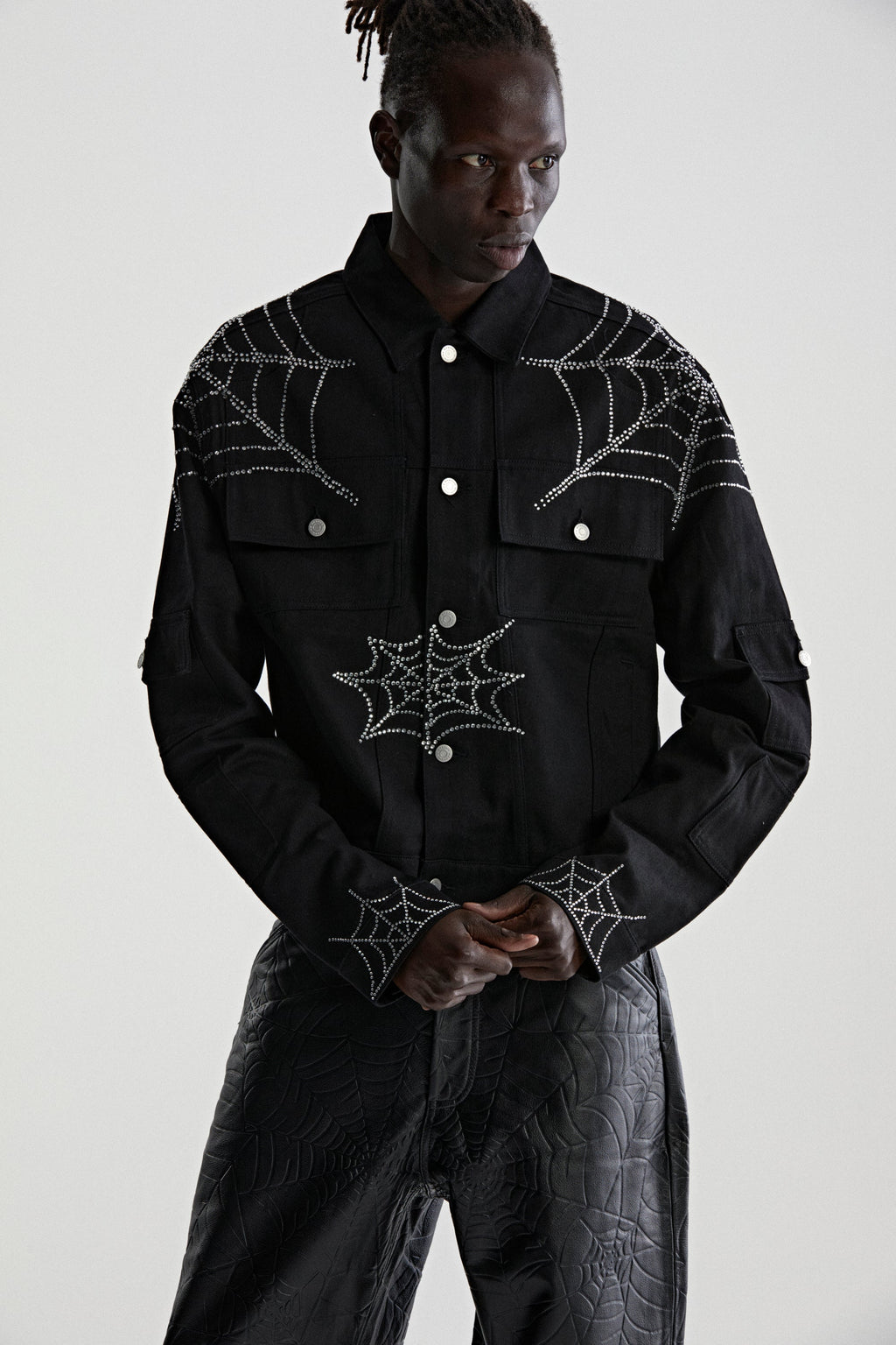 WEB DENIM CROPPED TRUCKER JACKET
