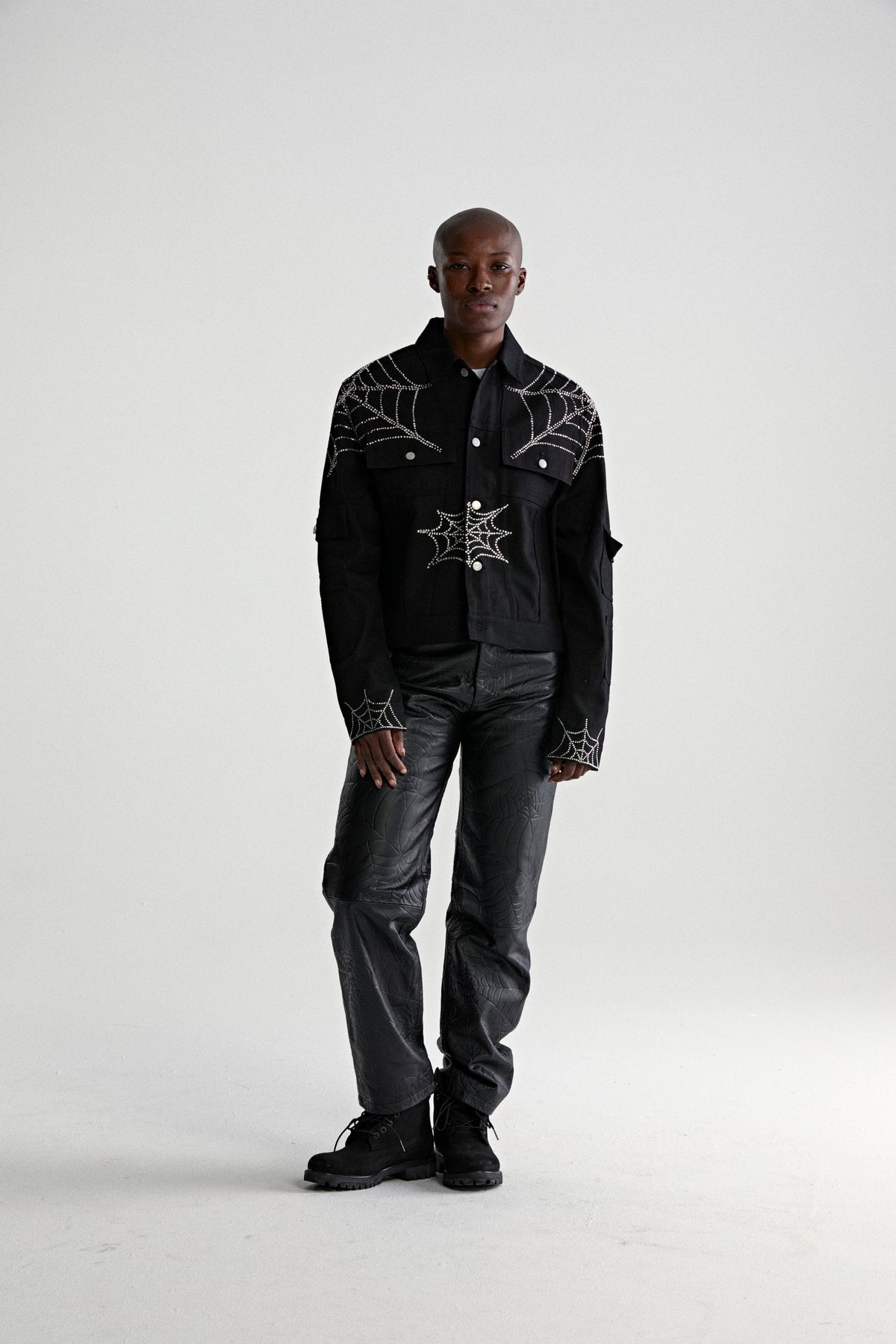 WEB DENIM CROPPED TRUCKER JACKET