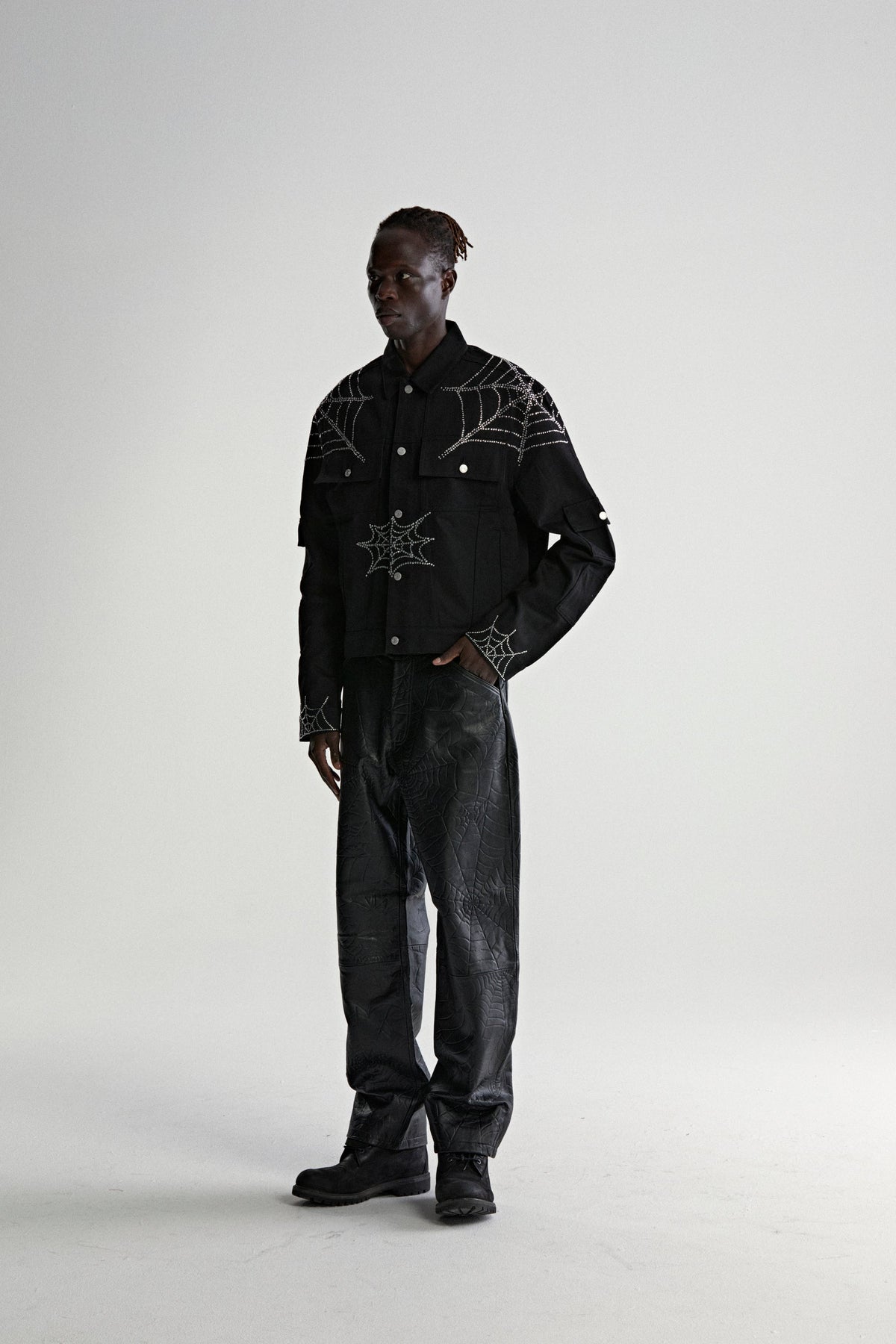 WEB DENIM CROPPED TRUCKER JACKET
