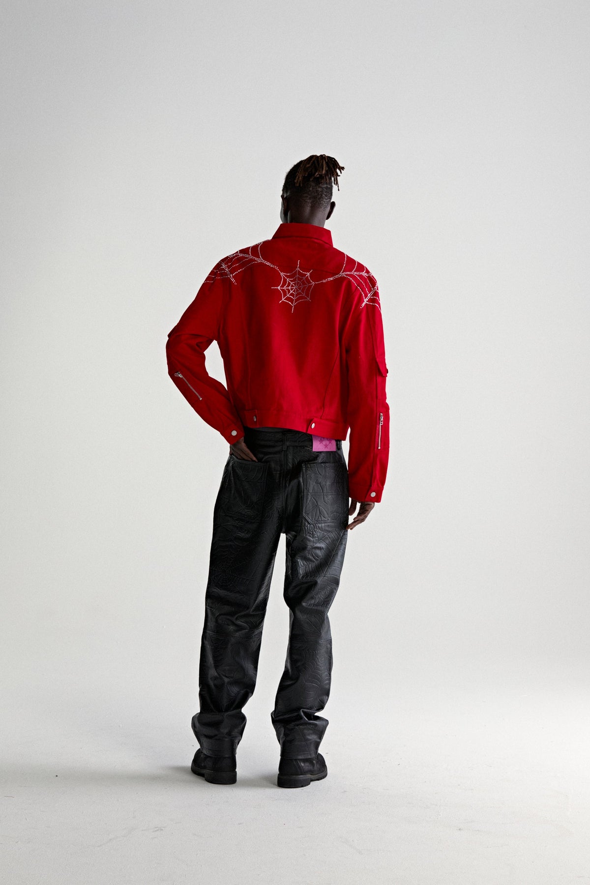 WEB DENIM CROPPED TRUCKER JACKET