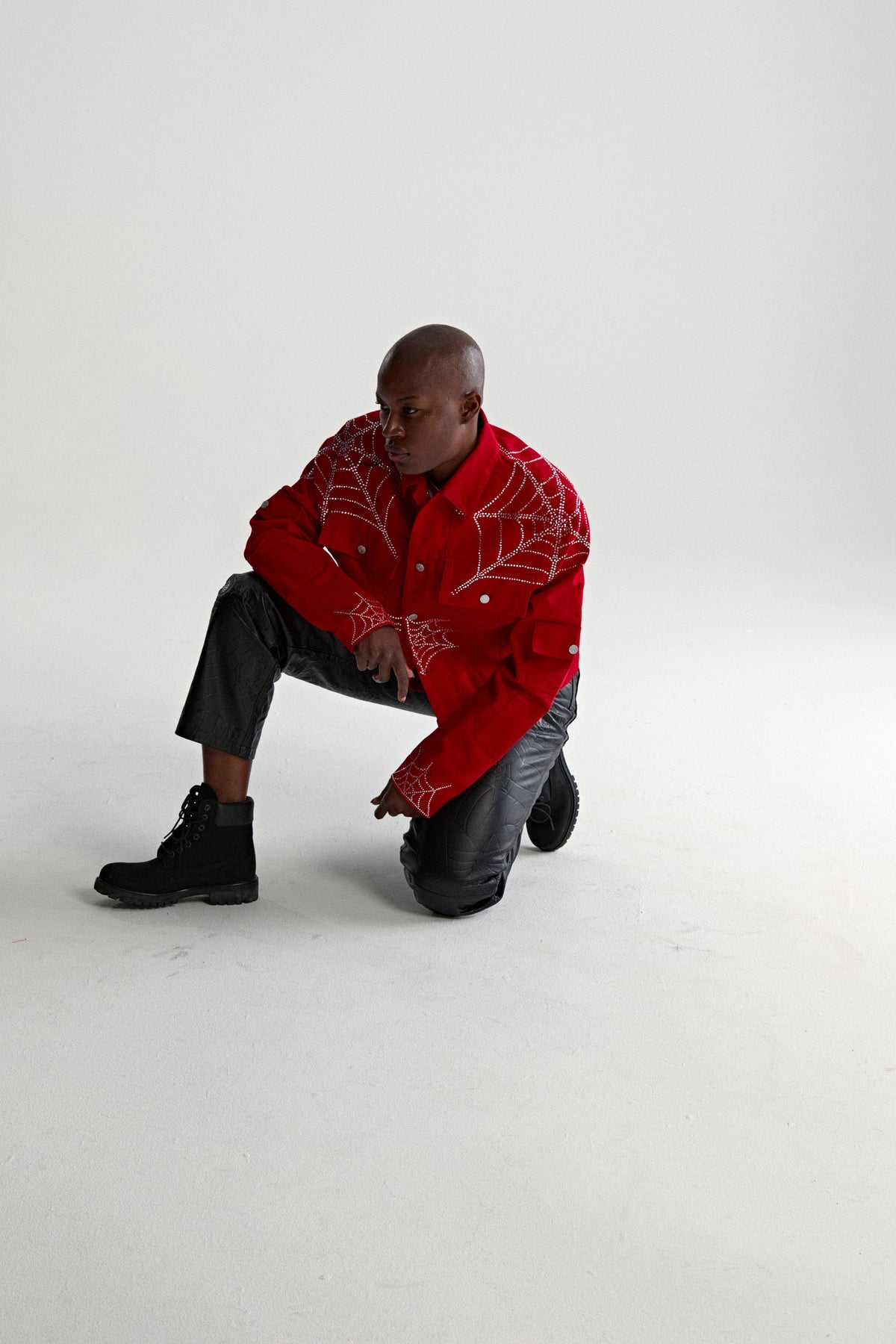 WEB DENIM CROPPED TRUCKER JACKET