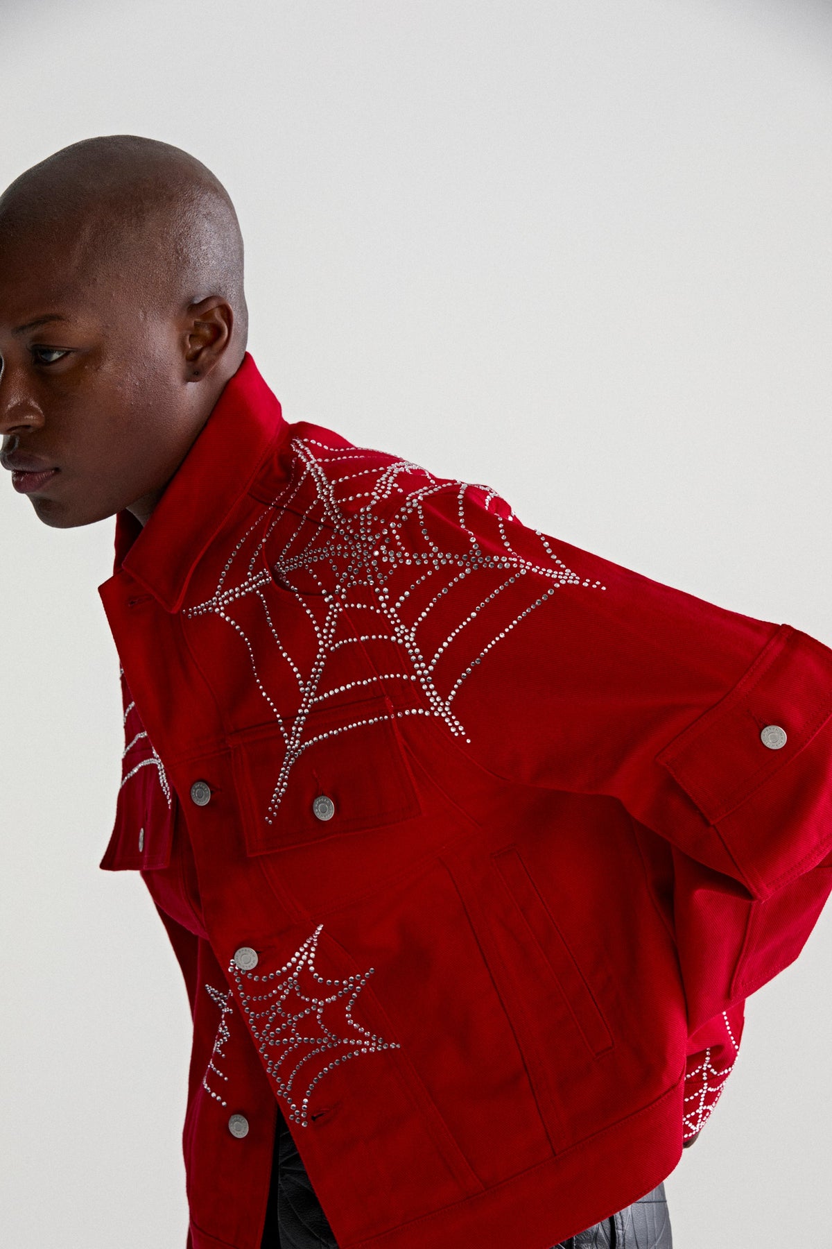 WEB DENIM CROPPED TRUCKER JACKET
