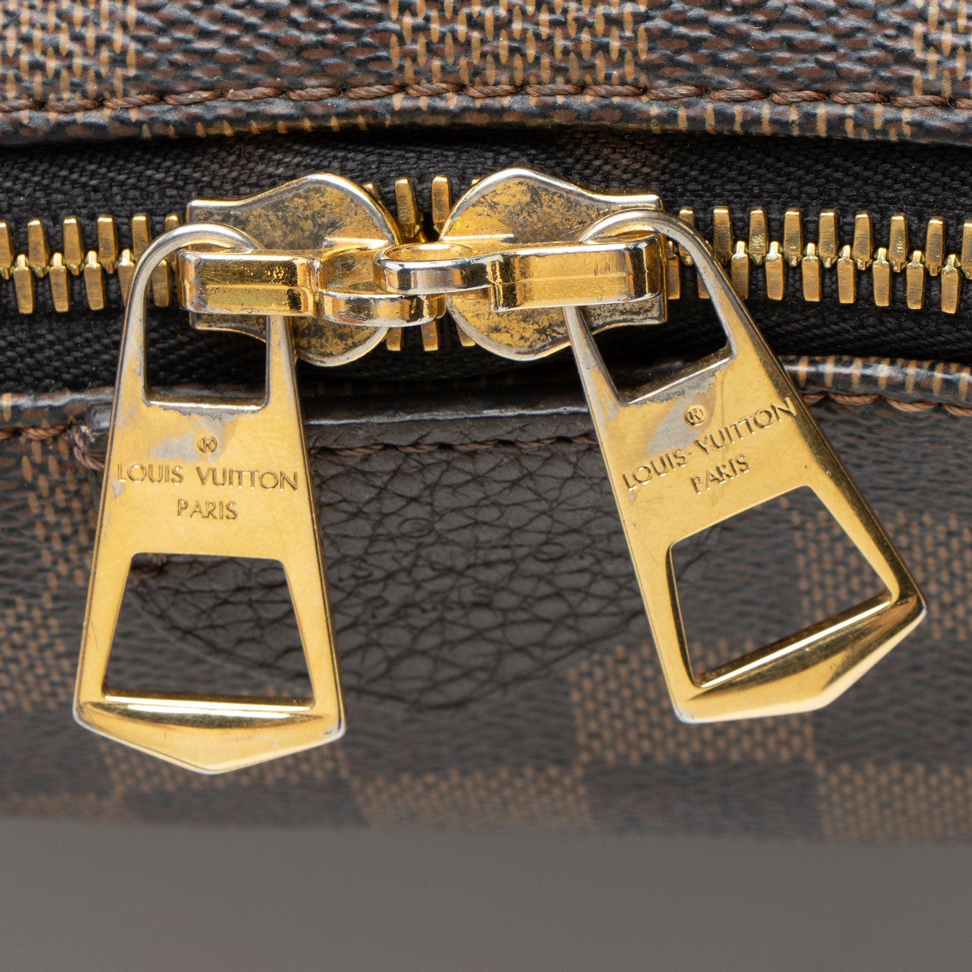 Louis Vuitton Damier Ebene Hyde Park Tote