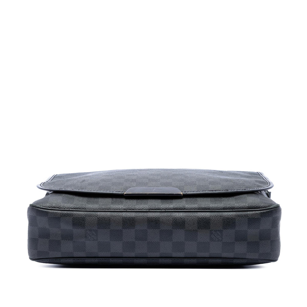 Louis Vuitton Damier Graphite Daniel MM