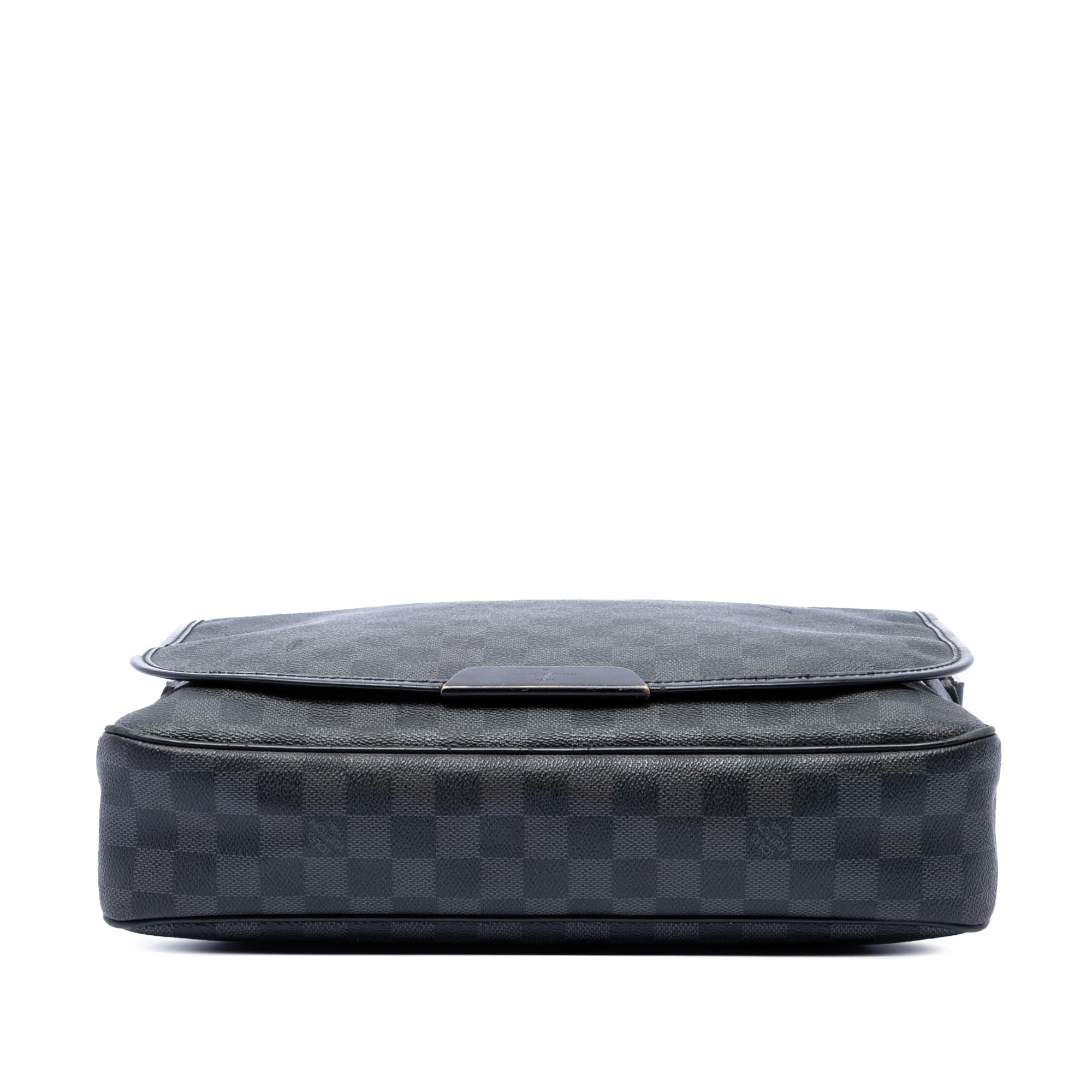 Louis Vuitton Damier Graphite Daniel MM