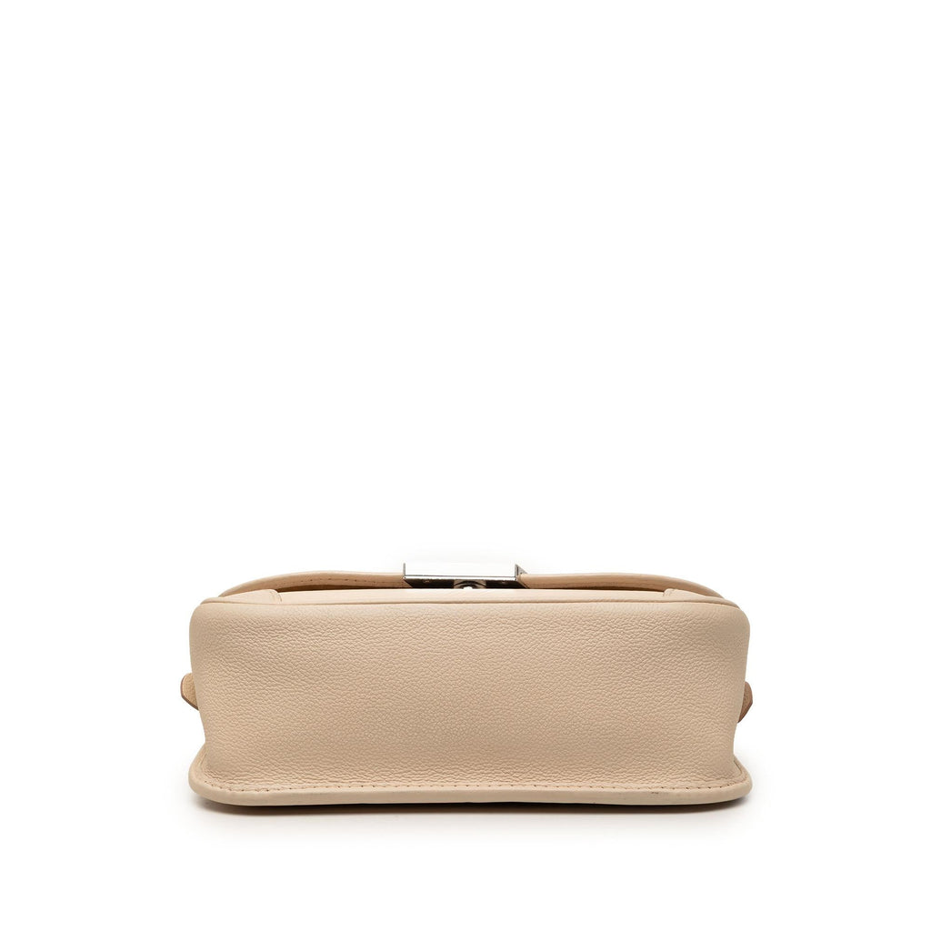 Louis Vuitton Epi Buci