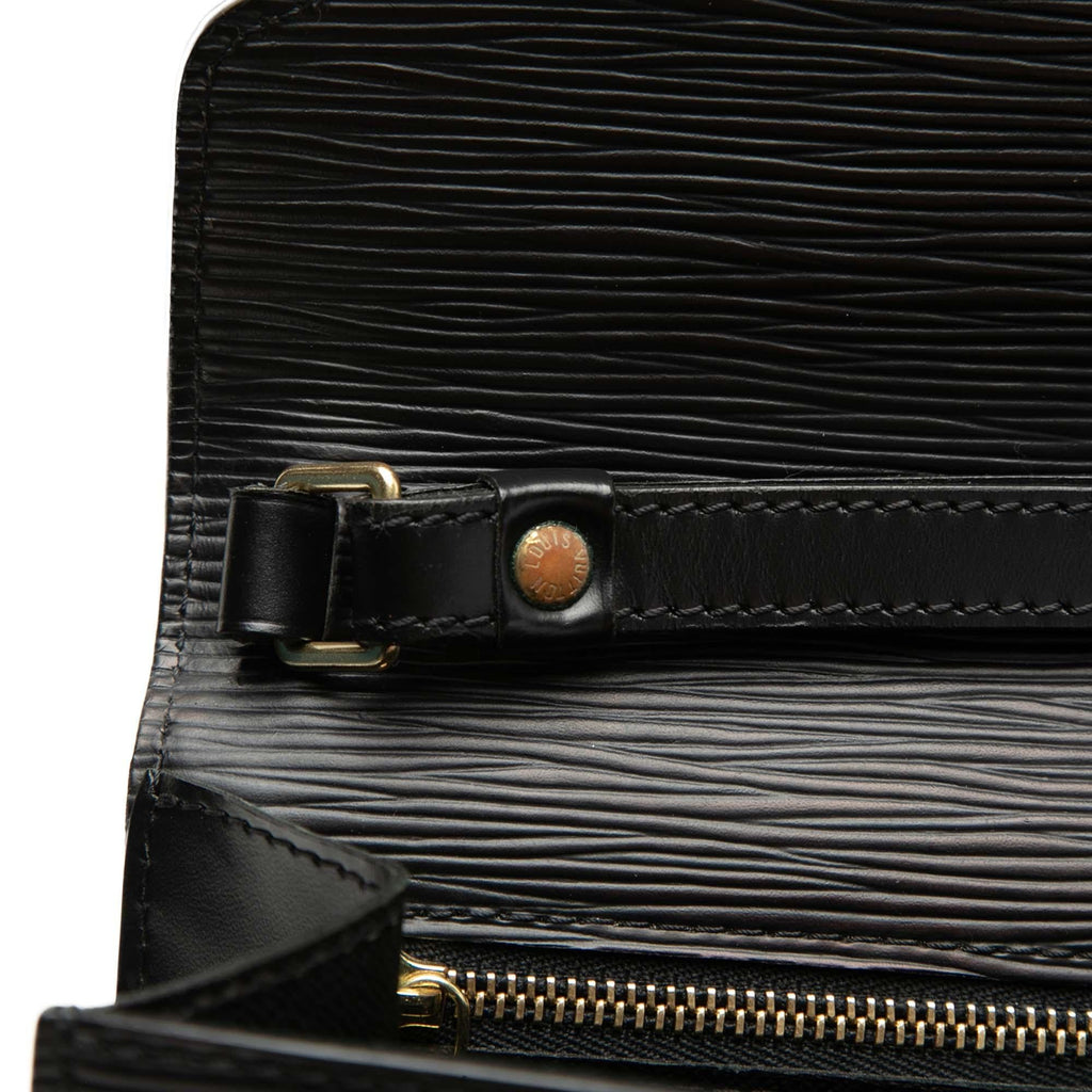 Louis Vuitton Epi Pochette Sellier Dragonne