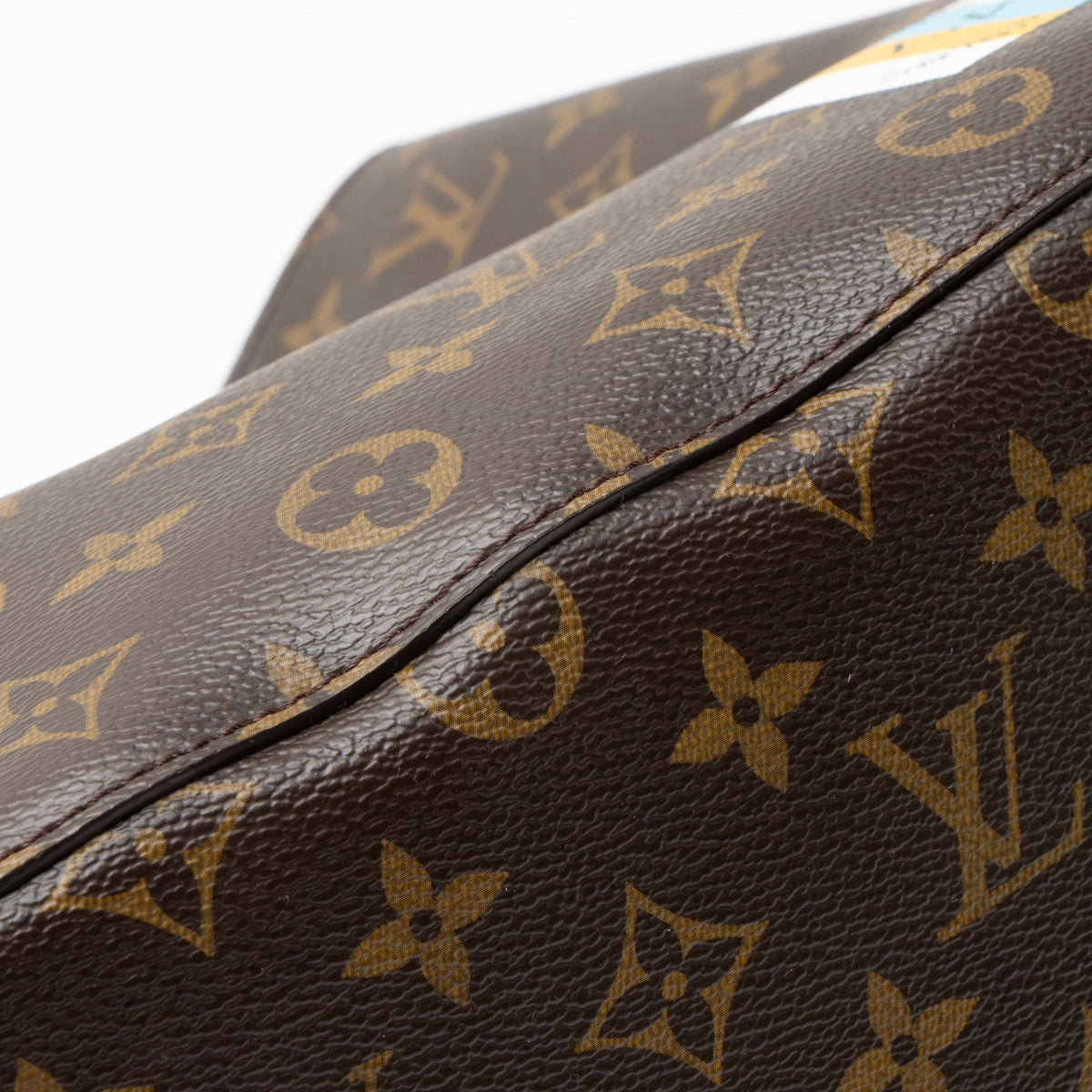 Louis Vuitton Limited Edition Monogram Canvas World Tour Neonoe MM Shoulder Bag