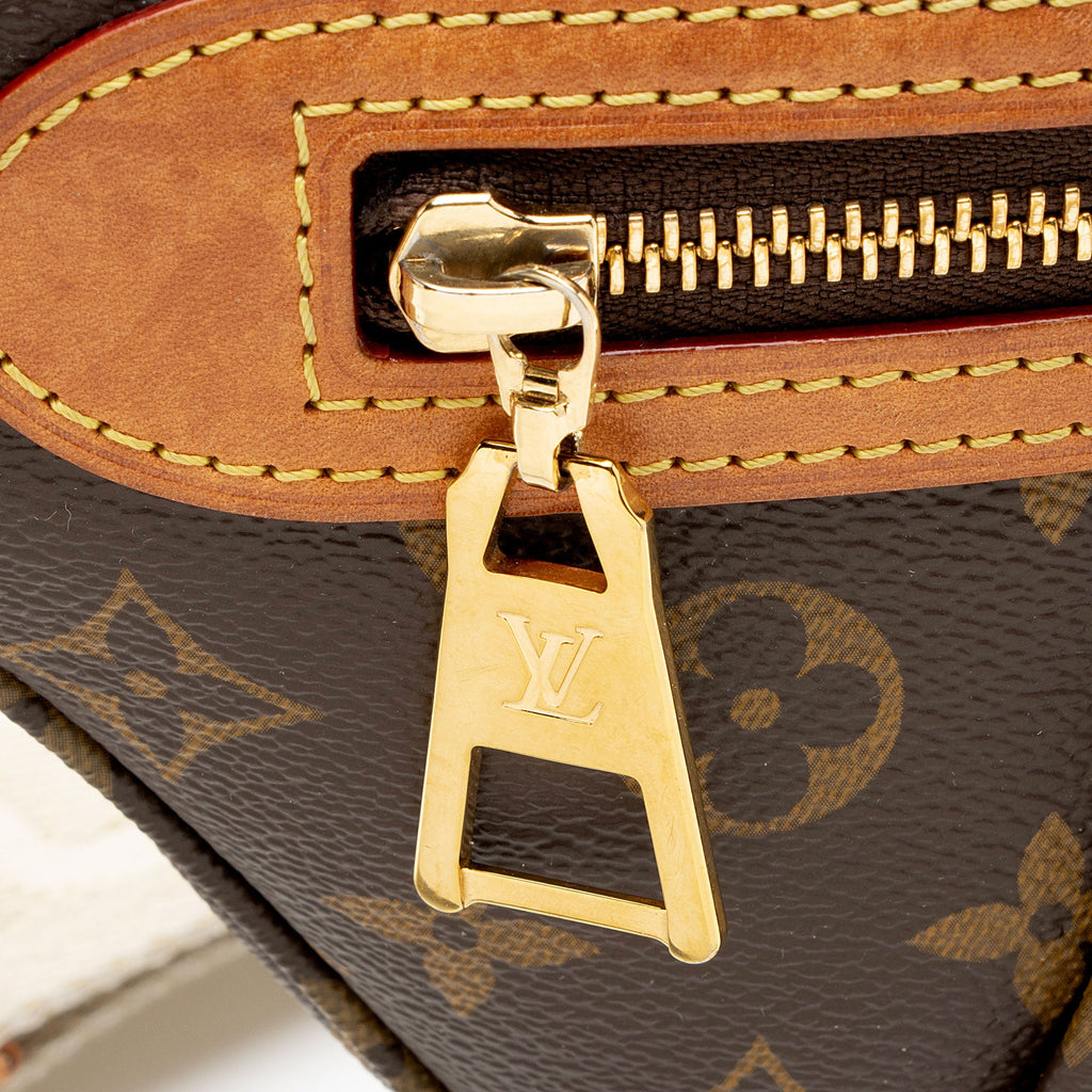 Louis Vuitton Monogram Canvas High Rise Bumbag