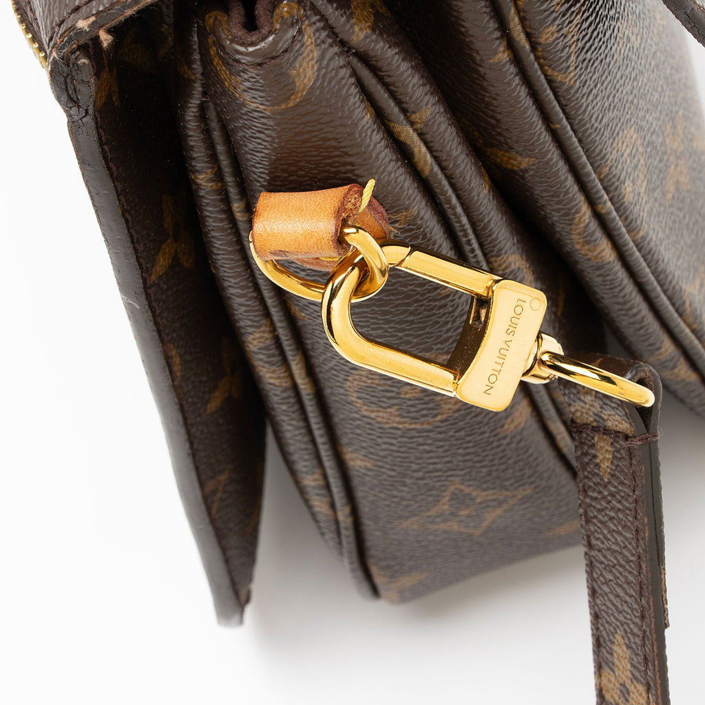 Louis Vuitton Monogram Canvas Pochette Metis Shoulder Bag