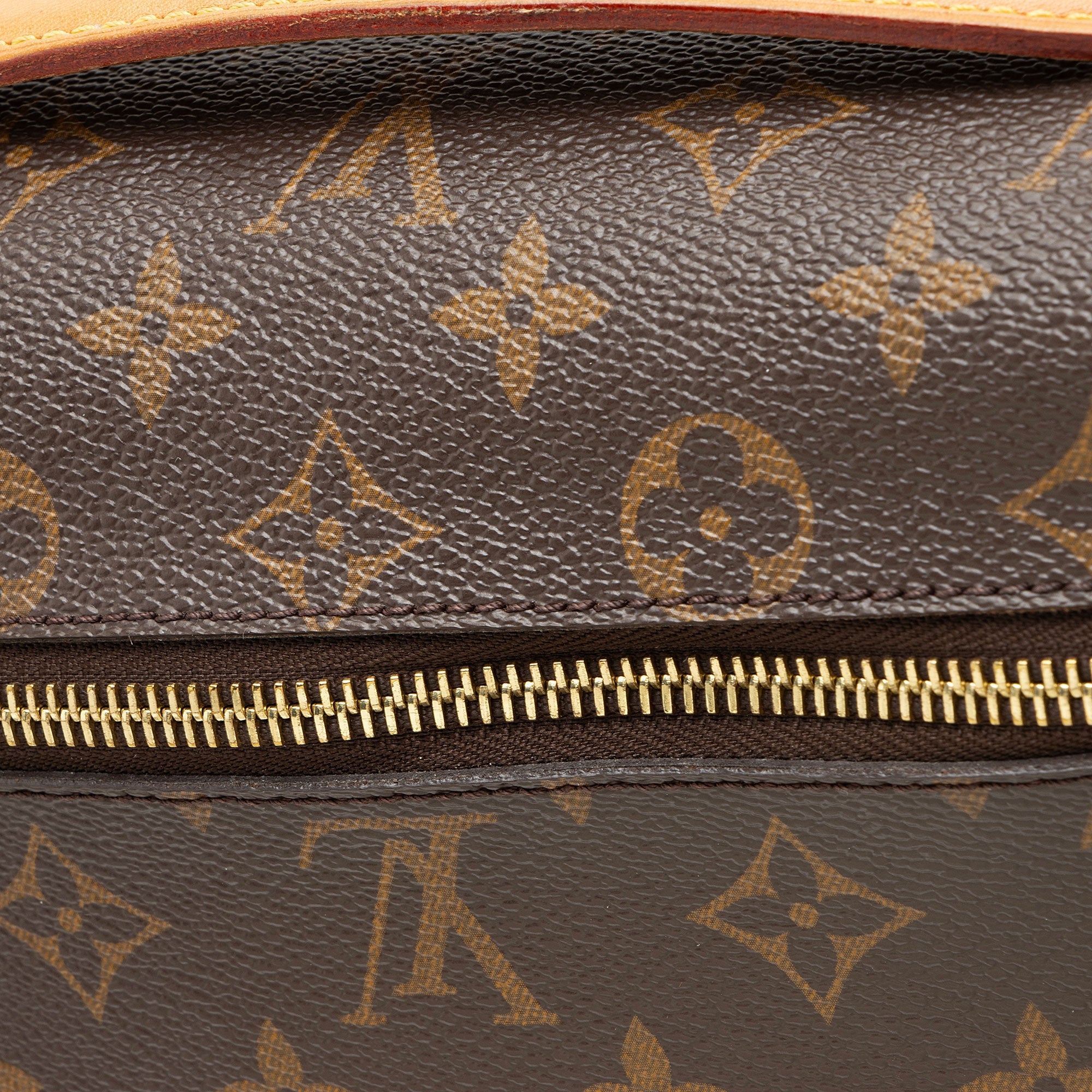Louis Vuitton Monogram Canvas Pochette Metis Shoulder Bag