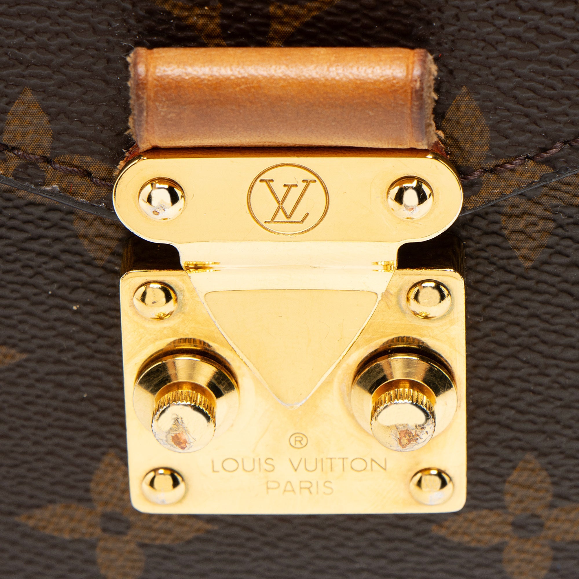 Louis Vuitton Monogram Canvas Pochette Metis Shoulder Bag
