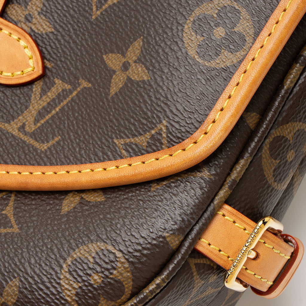 Louis Vuitton Monogram Canvas Saumur BB Shoulder Bag