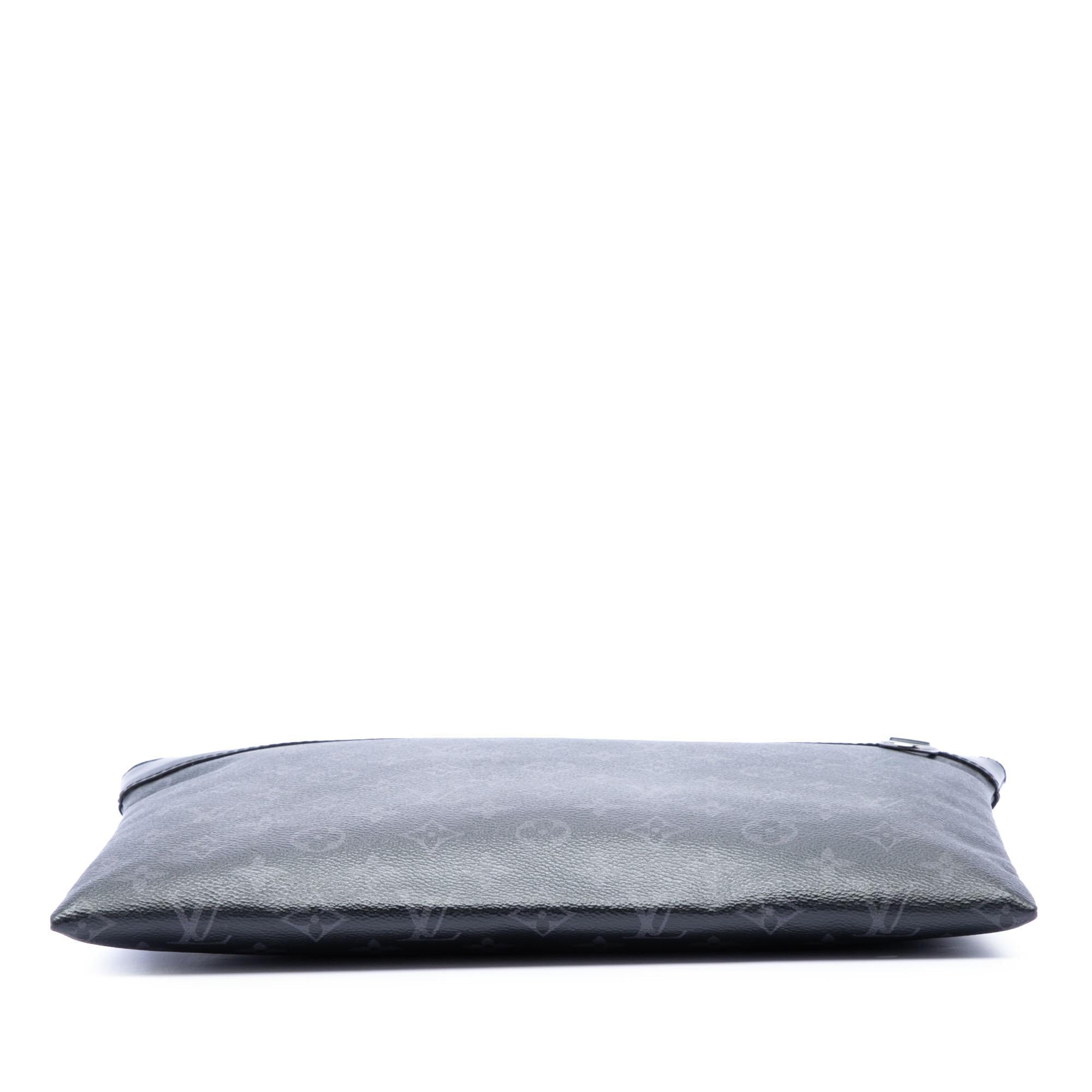 Louis Vuitton Monogram Eclipse Discovery Pochette GM