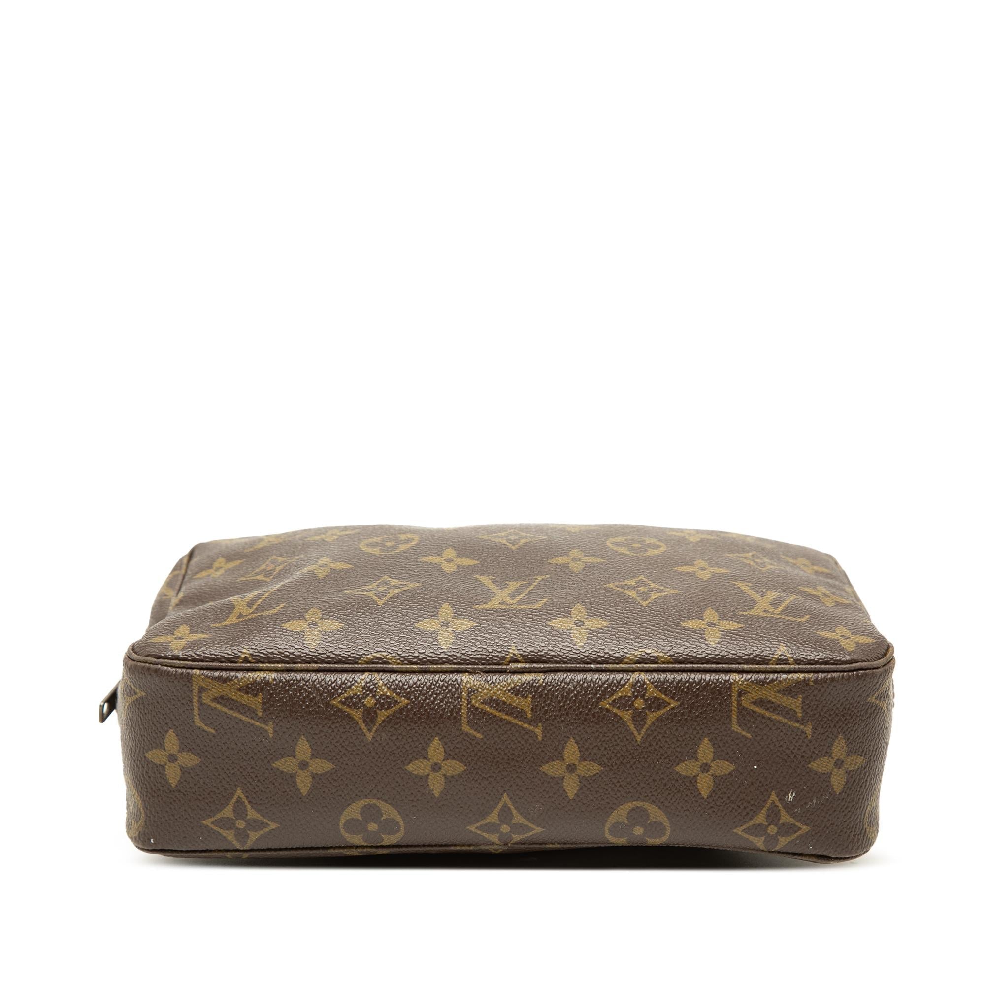 Louis Vuitton Monogram Trousse Toilette 23