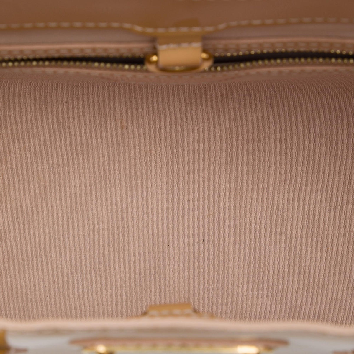 Louis Vuitton Monogram Vernis Wilshire PM