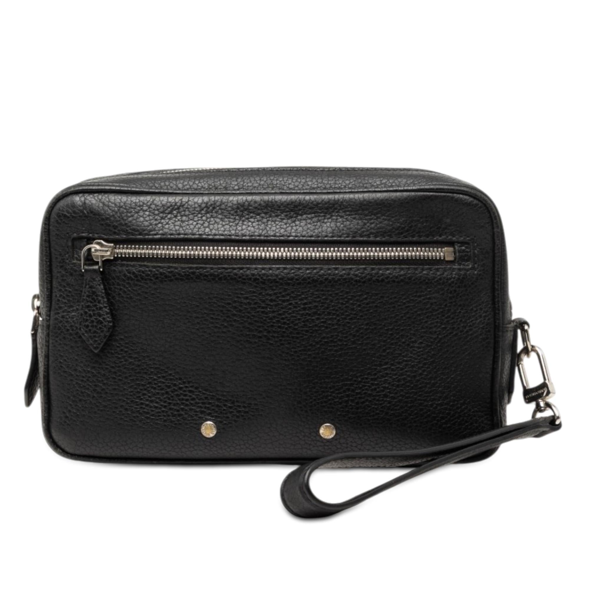 Louis Vuitton Taiga Kasai