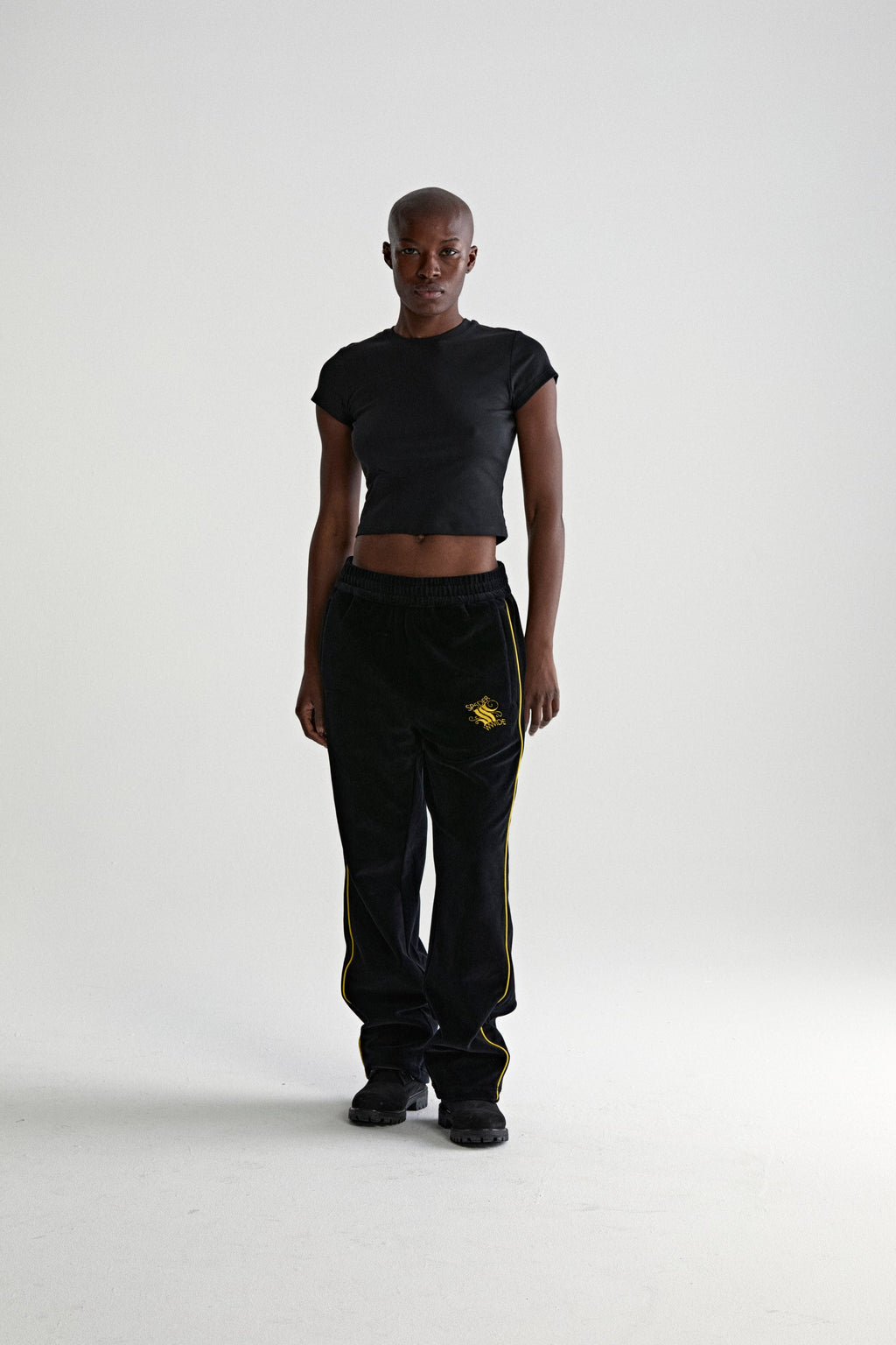 OUTLINE VELOUR TRACK PANT