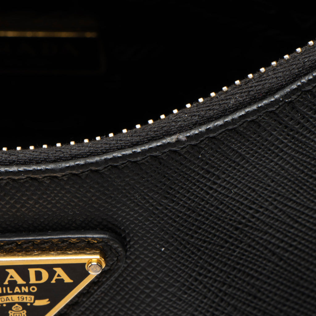 Prada Saffiano Re-Edition 2005 Crossbody