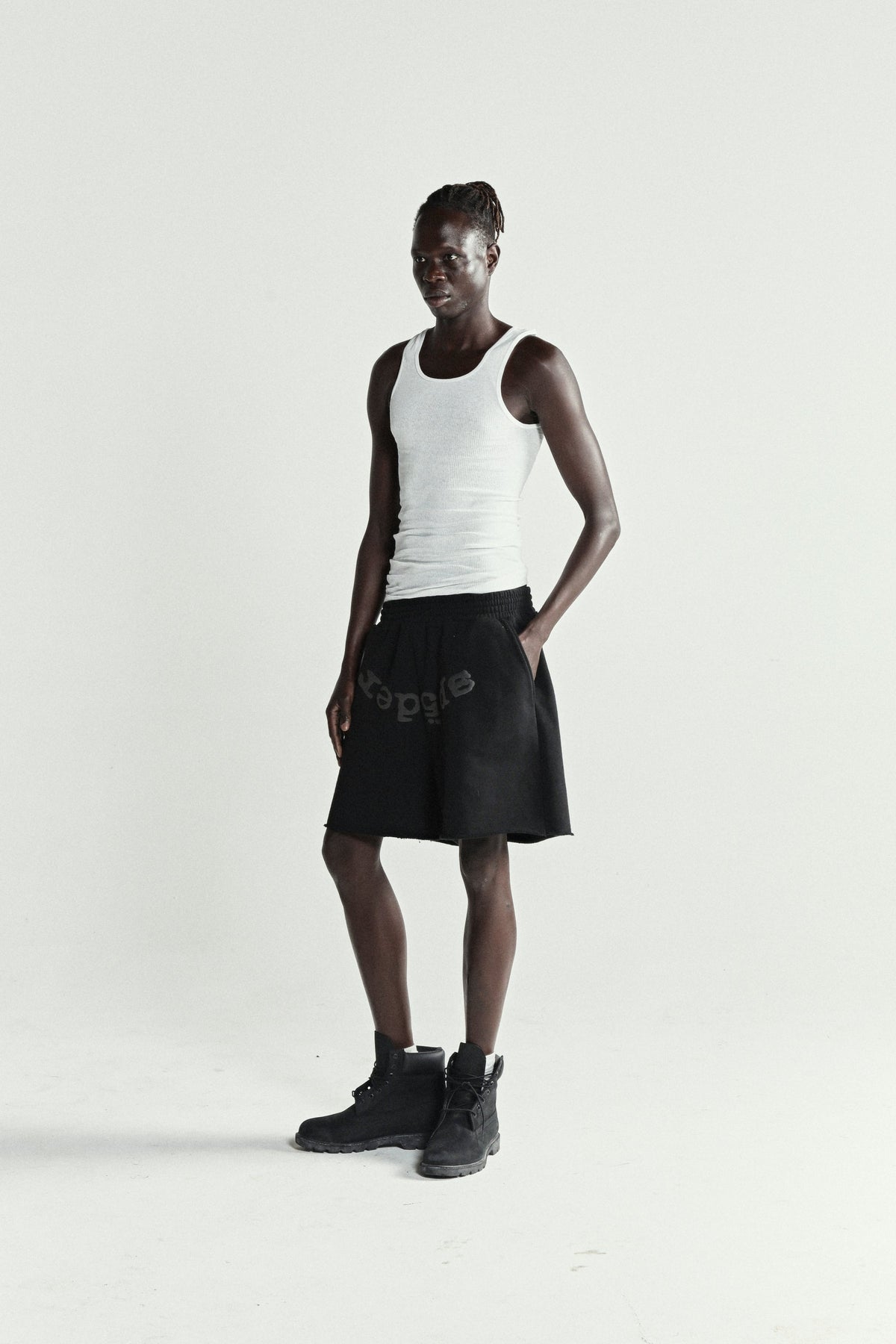 OG WEB V2 PHANTOM SWEATSHORT