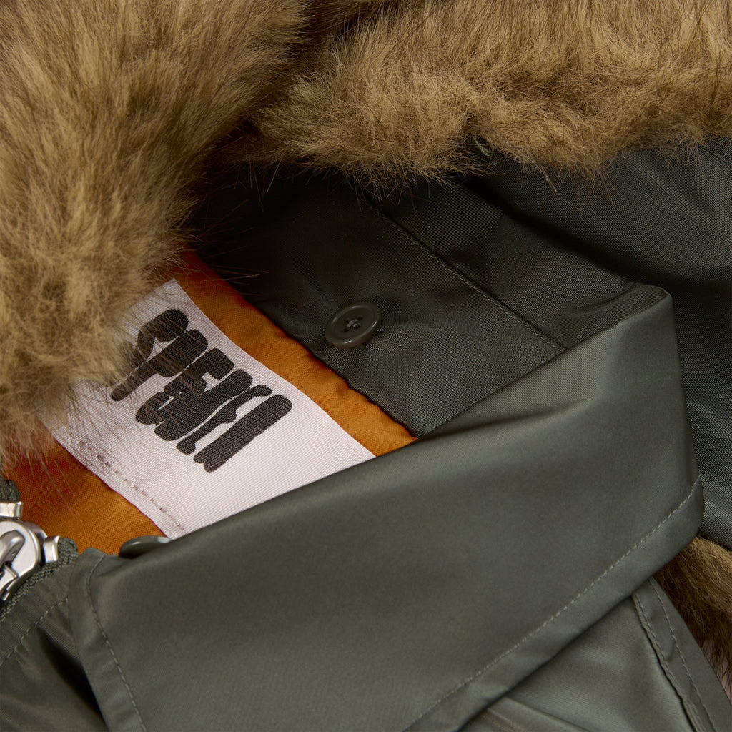 FLIGHT JACKET
