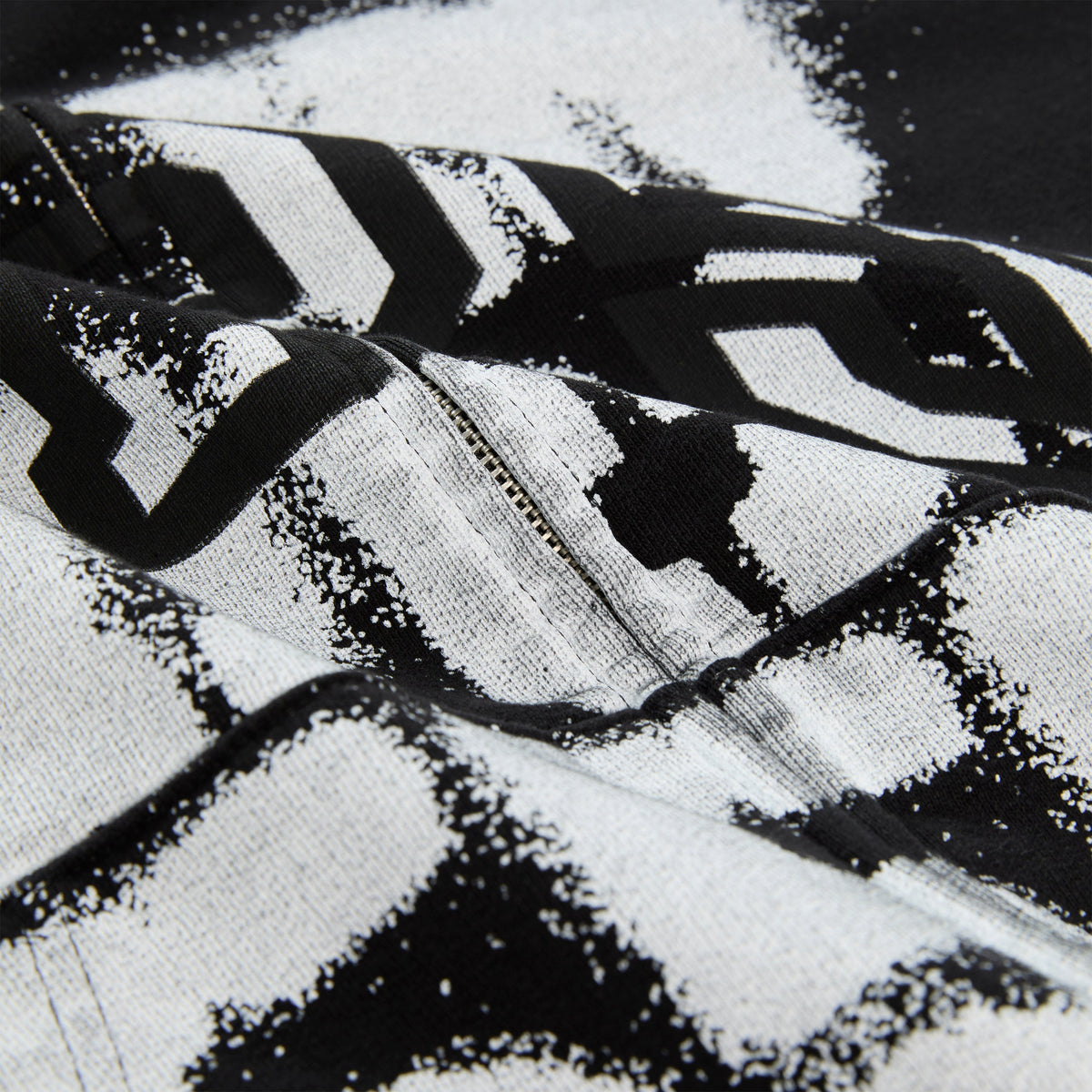SP555 ZIP HOODIE