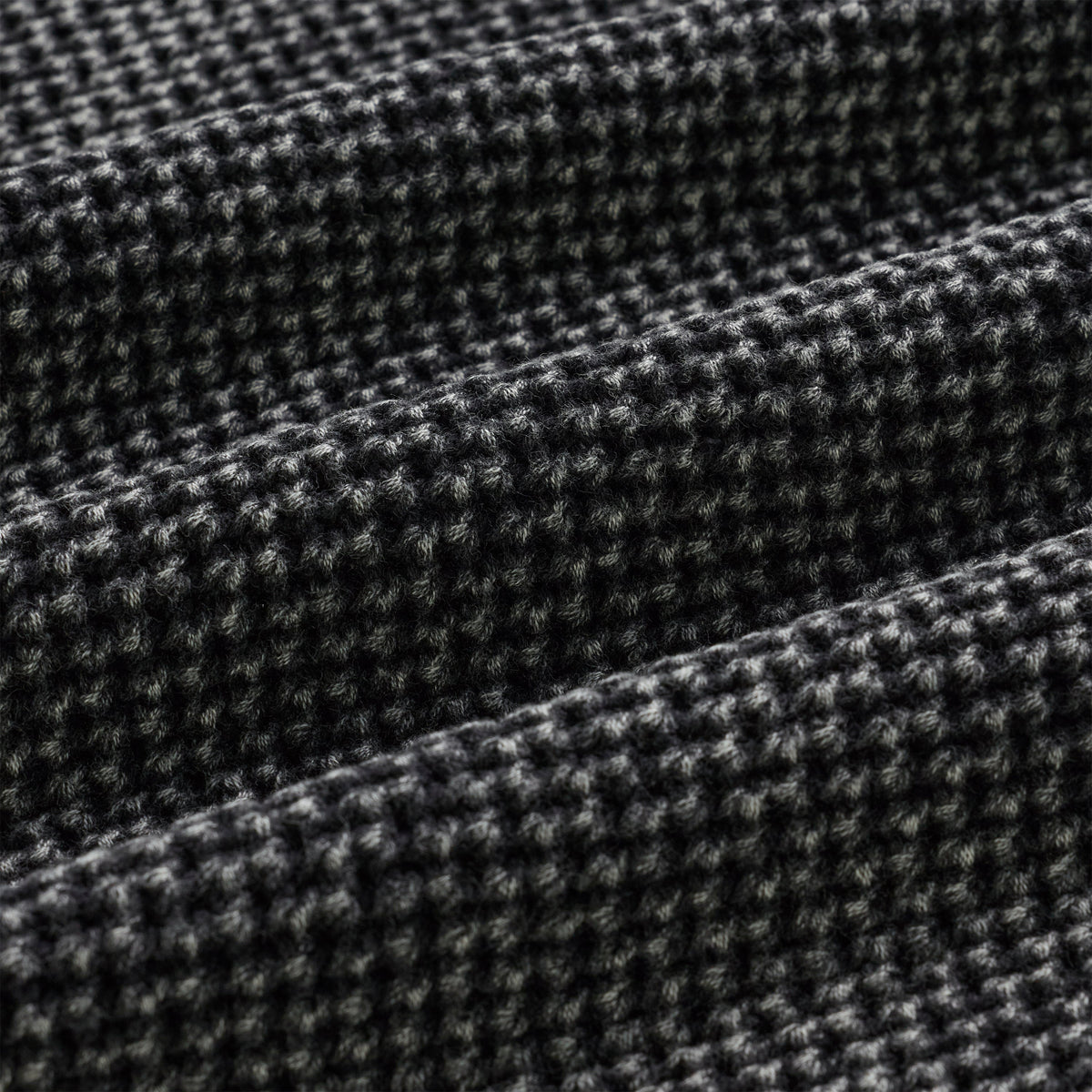 UNDERTHEFIVE SWEATER