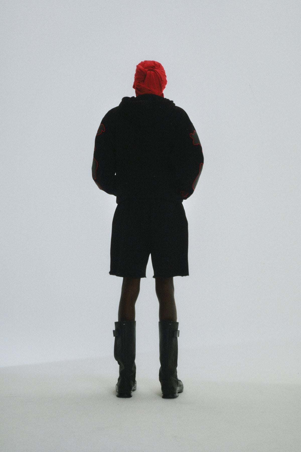 BELUGA OUTLINE HOODIE