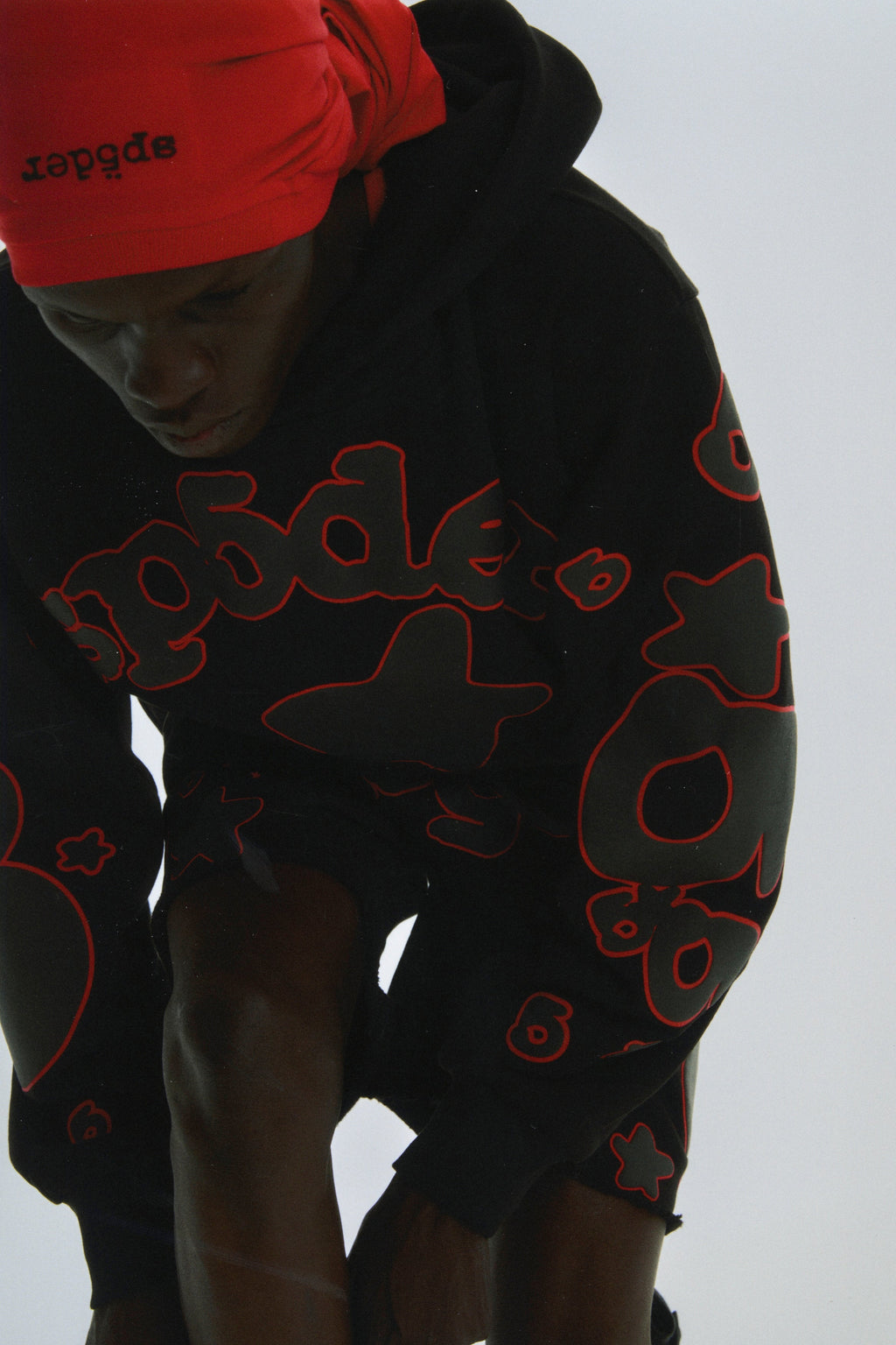 BELUGA OUTLINE HOODIE