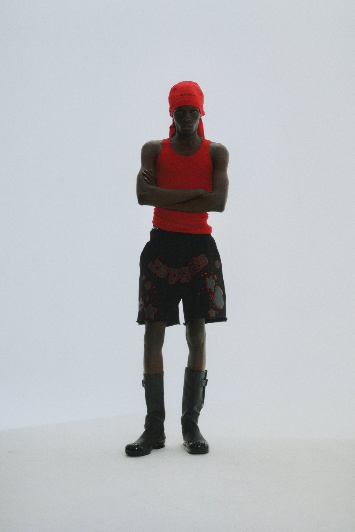 BELUGA OUTLINE SWEATSHORT
