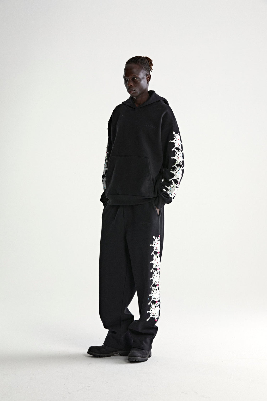 STONE HOODIE