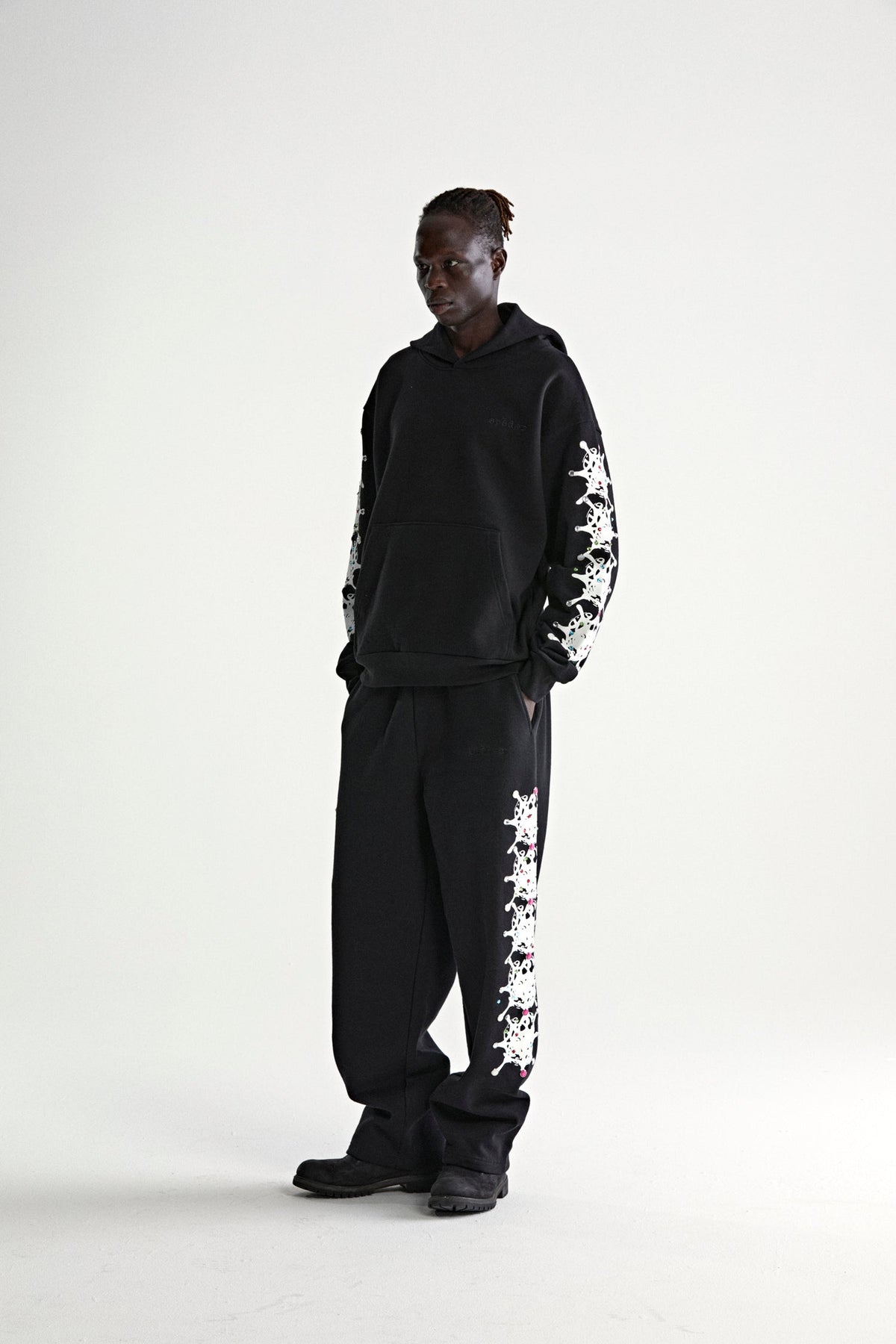 STONE HOODIE