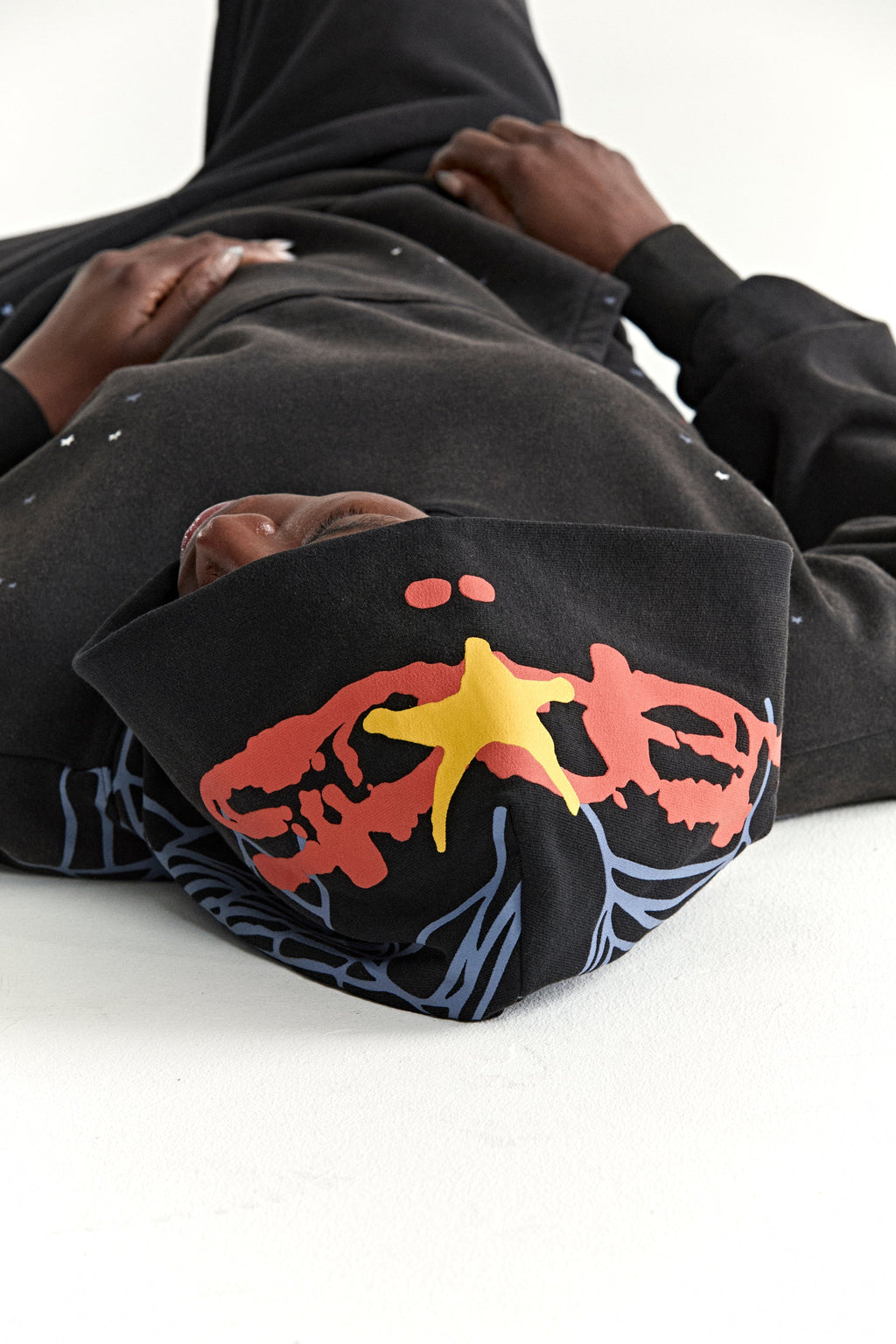 HEAVY WEB  HOODIE