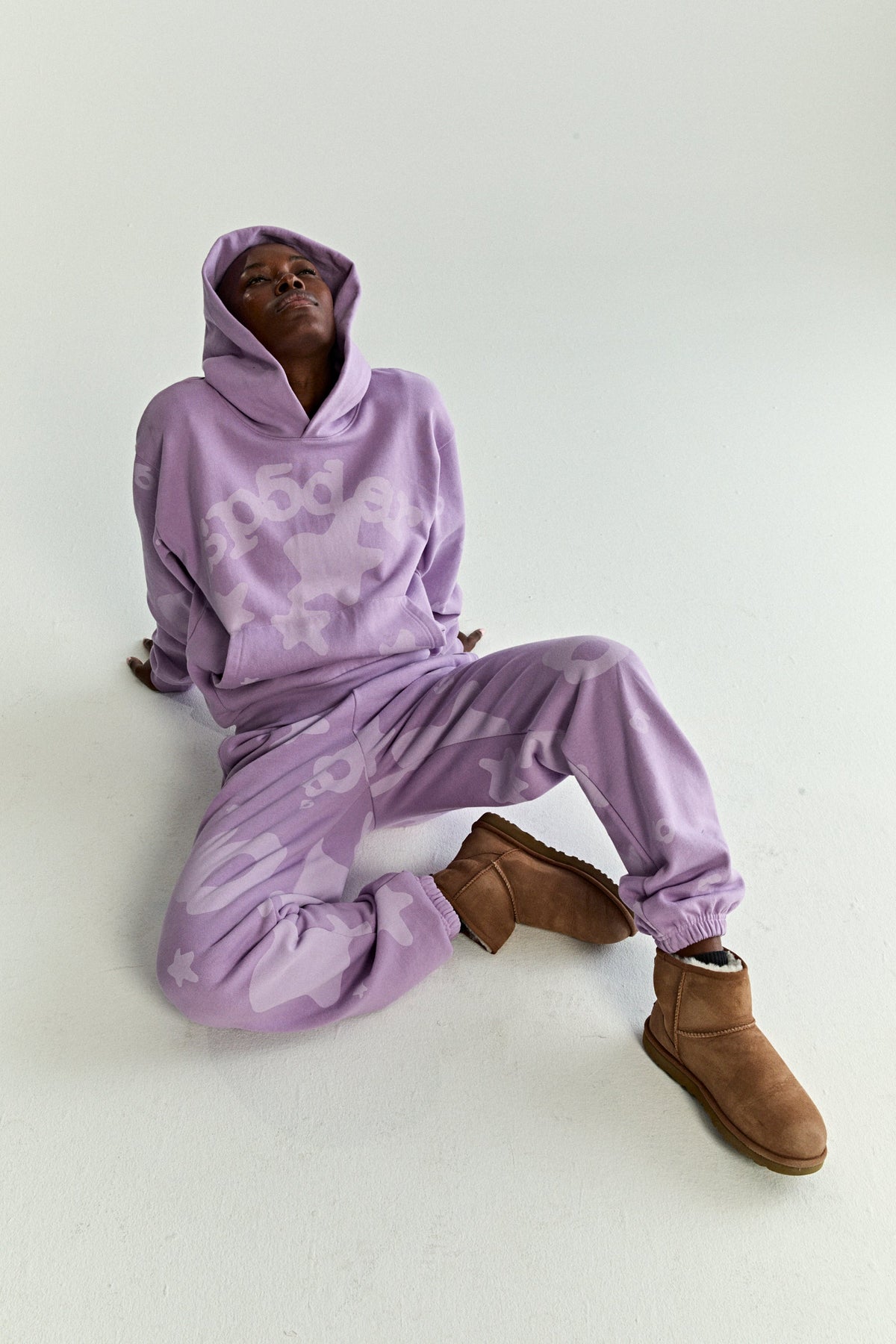 BELUGA V2 HOODIE