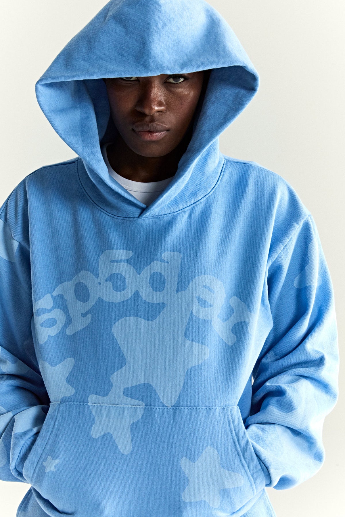 BELUGA V2 HOODIE