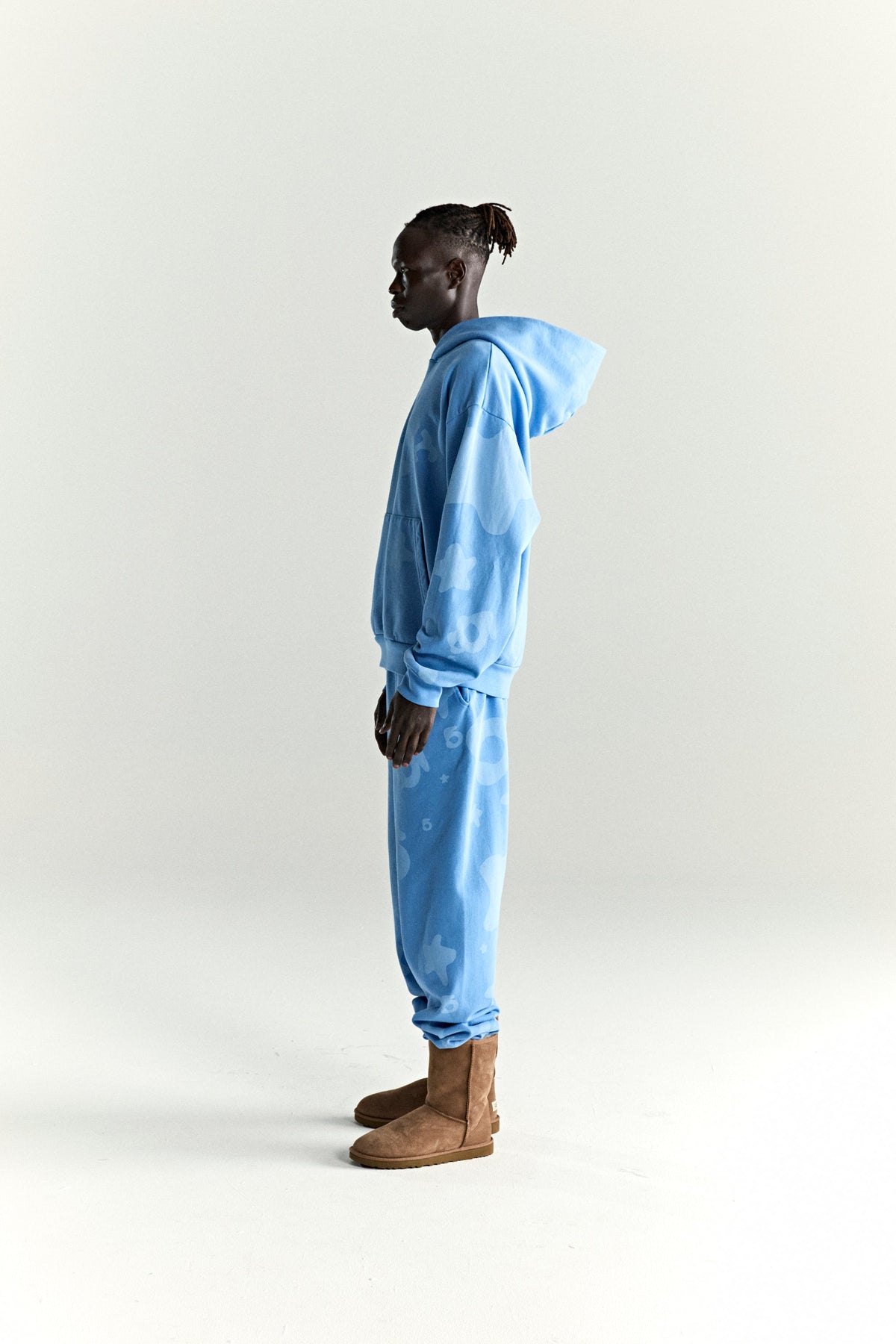 BELUGA V2 HOODIE