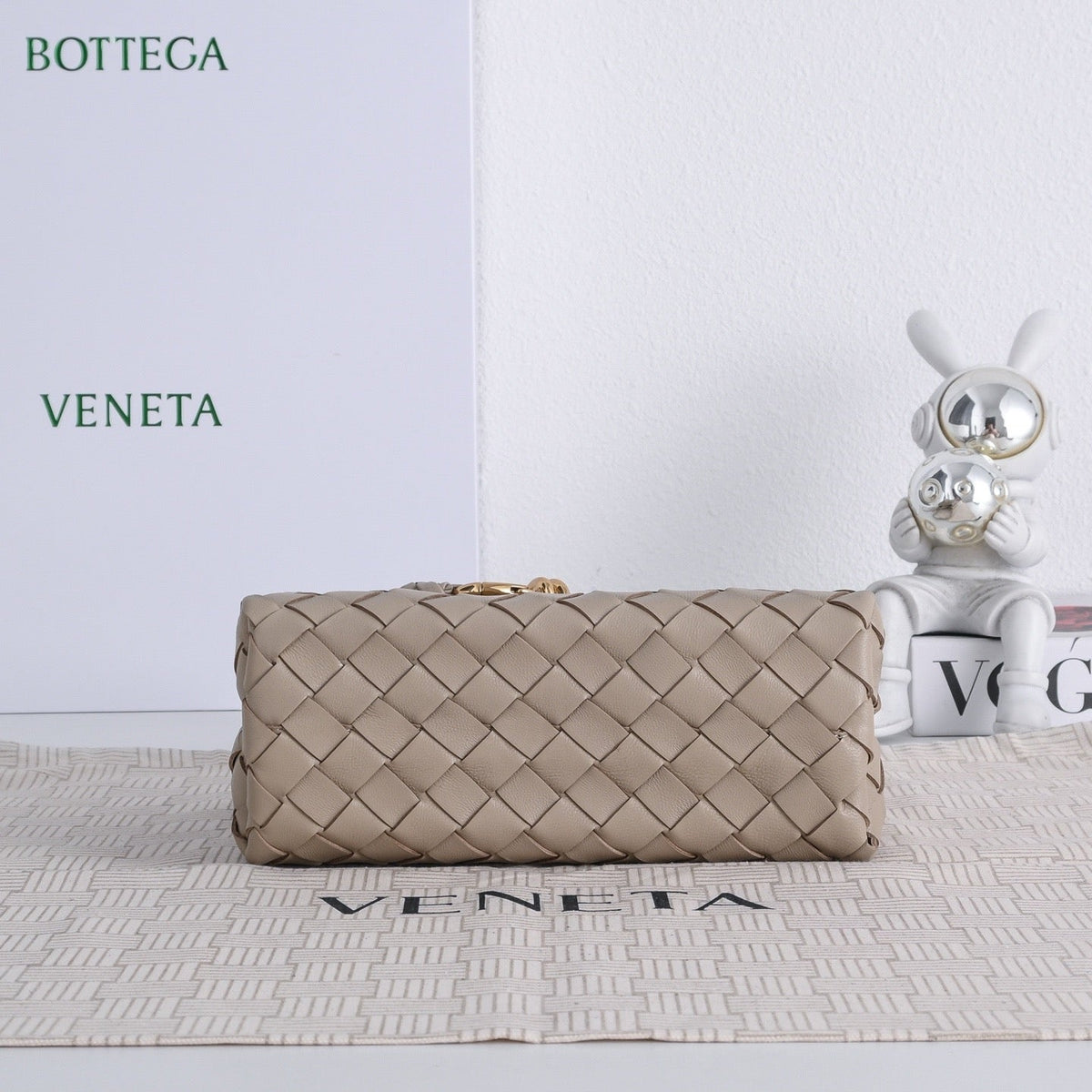 Bottega Veneta 2026 Mini Andiamo Taupe Lambskin