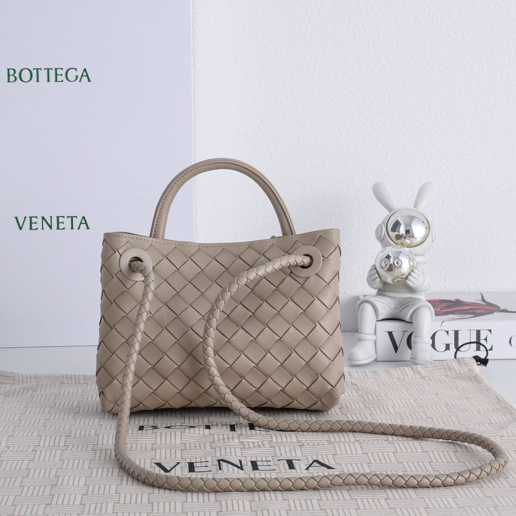 Bottega Veneta 2026 Mini Andiamo Taupe Lambskin