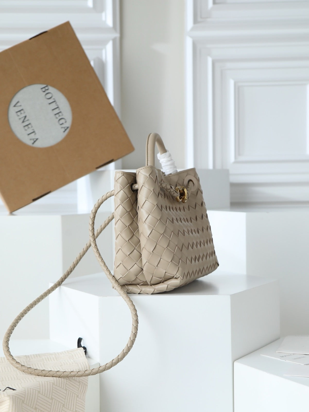 Bottega Veneta 2026 Mini Andiamo Beige Lambskin