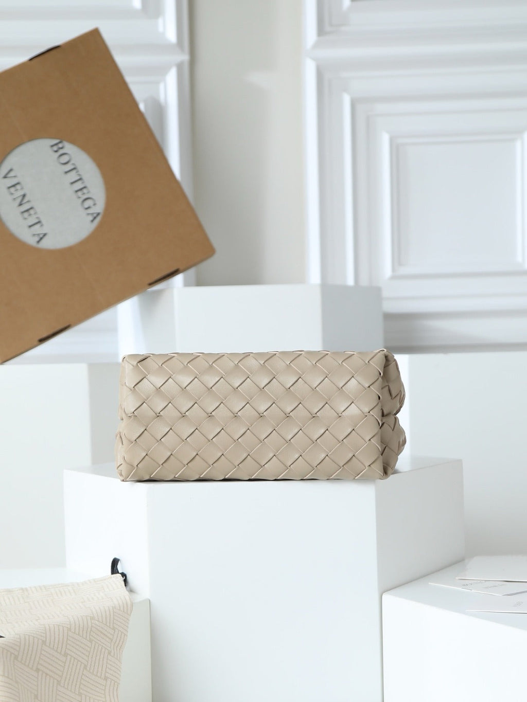 Bottega Veneta 2026 Mini Andiamo Beige Lambskin