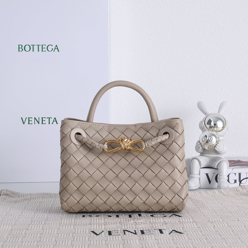 Bottega Veneta 2026 Mini Andiamo Taupe Lambskin
