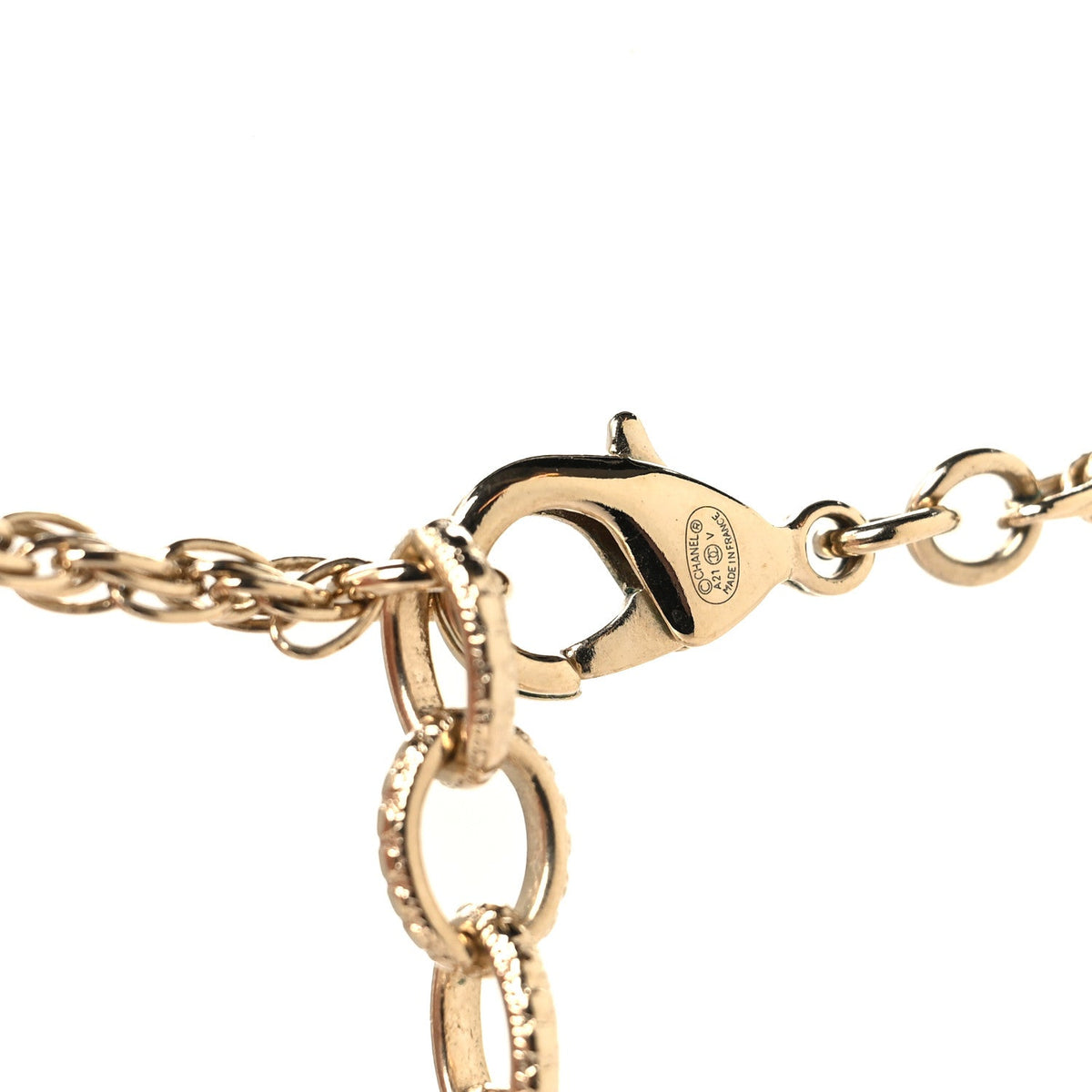 Pearl CC Round Pendant Necklace Gold