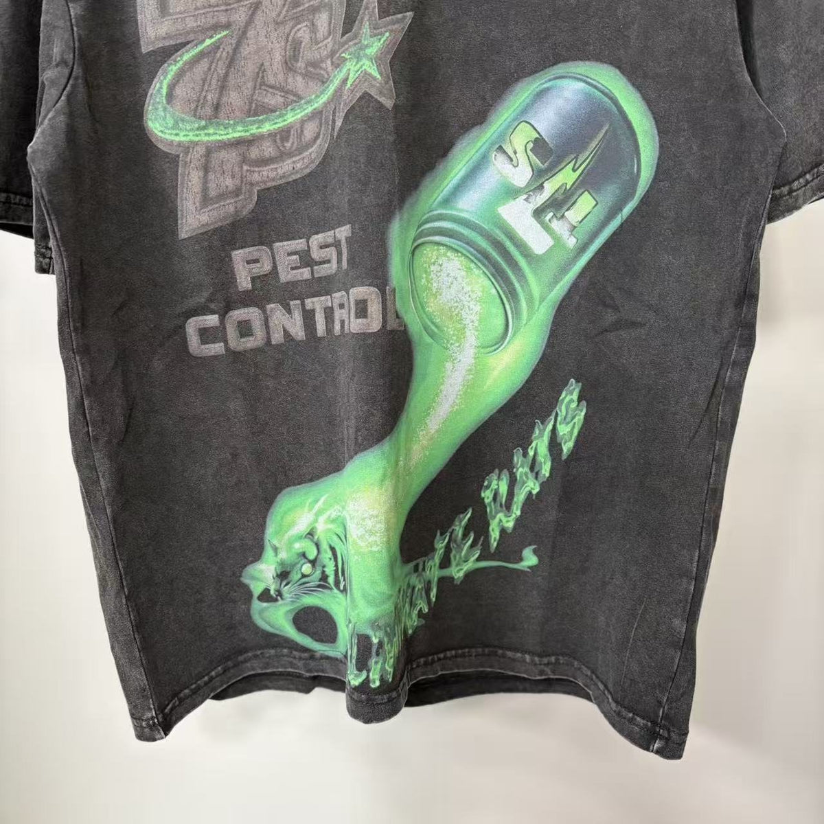 TRIPLE SEVENS Rat Graphic T-Shirt