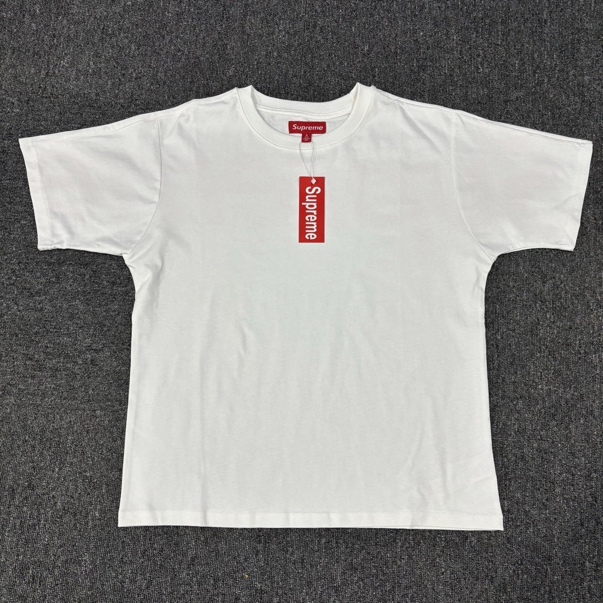 Supreme Oversized Wordmark Short-Sleeve T-Shirt