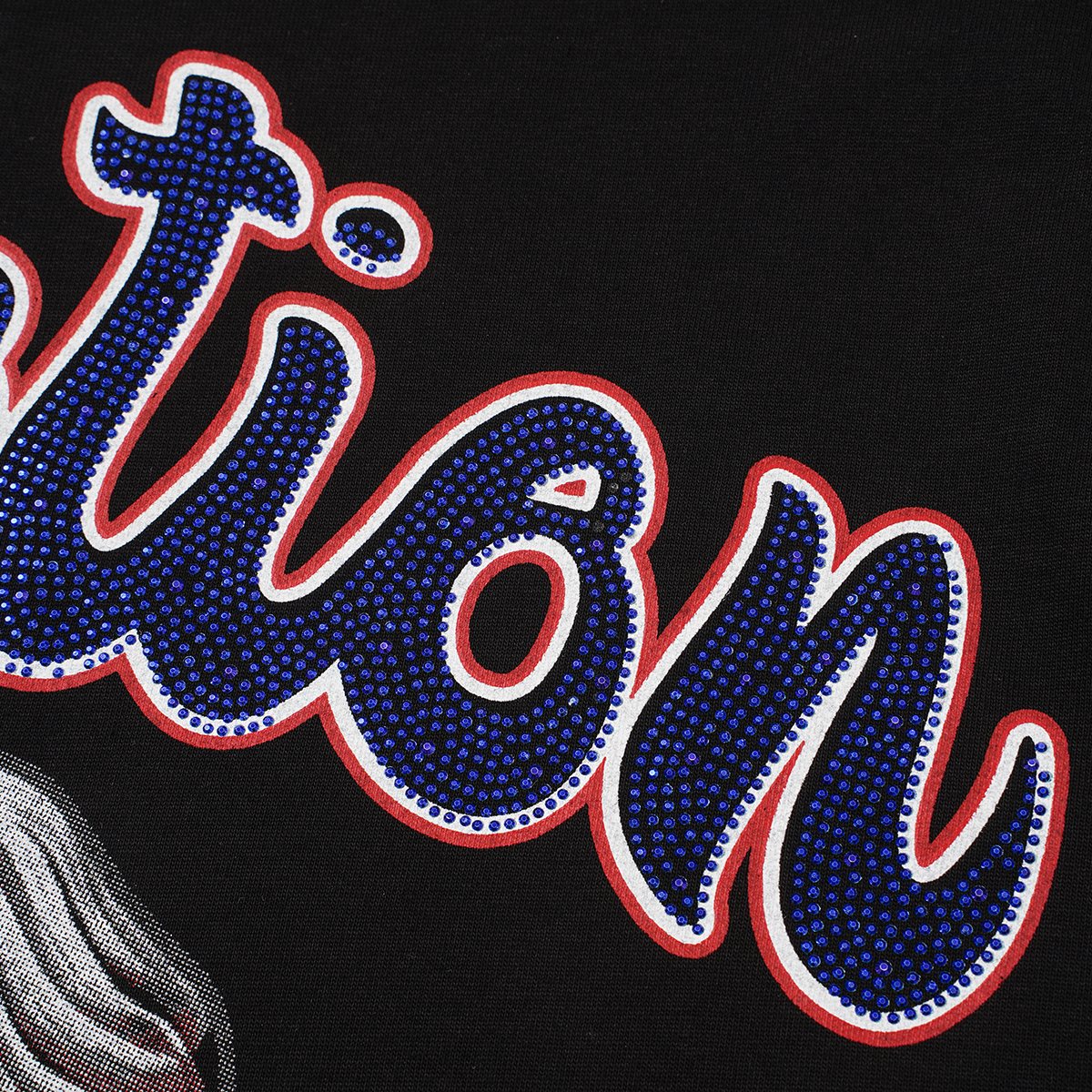 MIXED EMOTION Angel Graphic T-Shirt