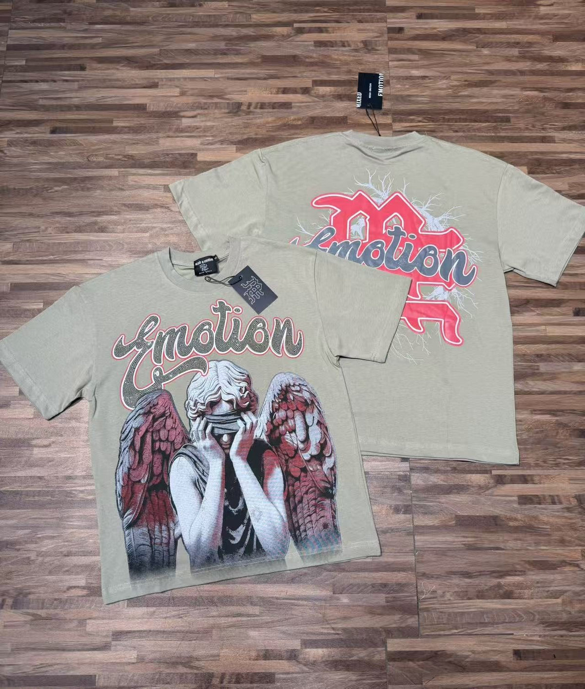 MIXED EMOTION Angel Graphic T-Shirt